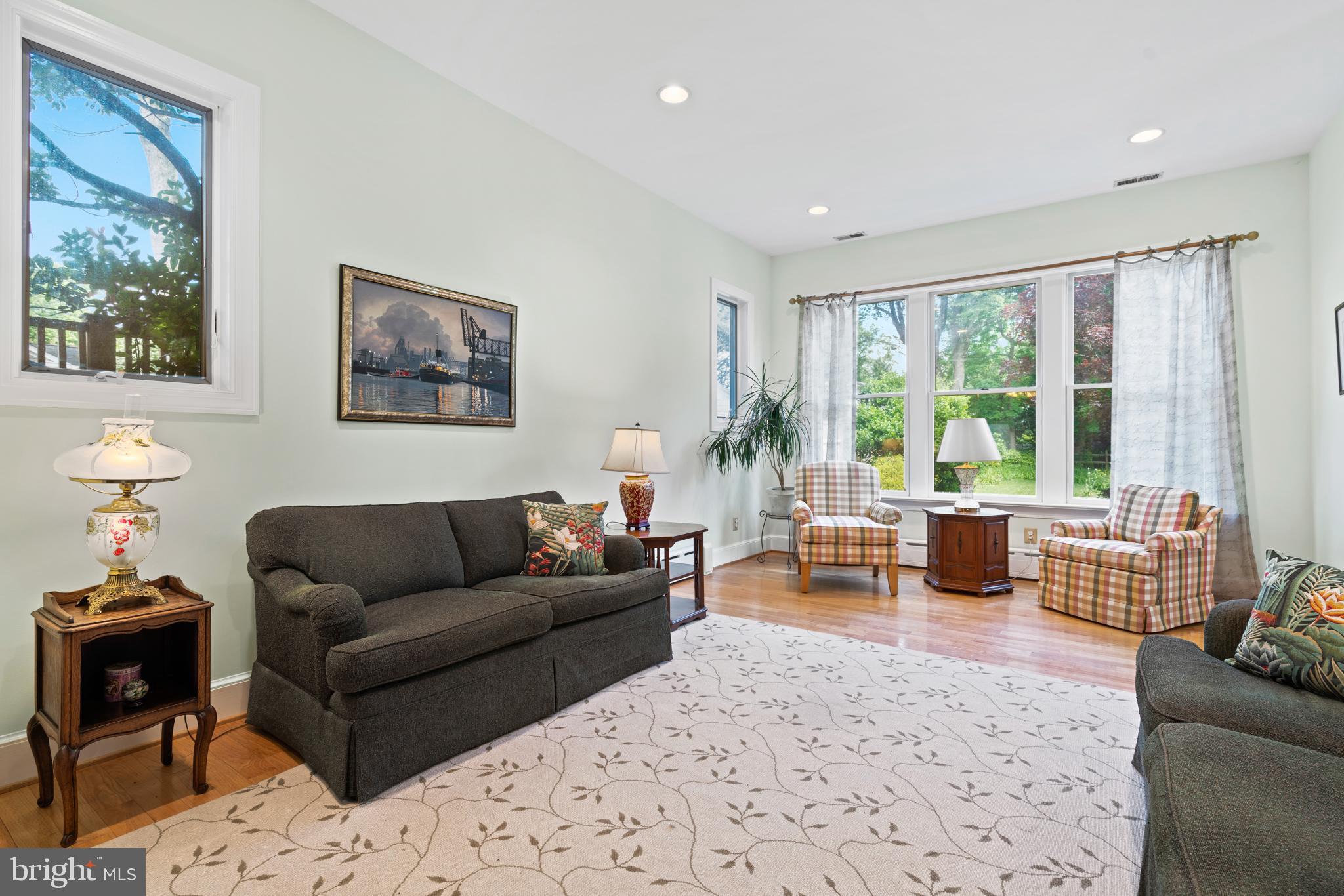 CHEVY CHASE - Residential