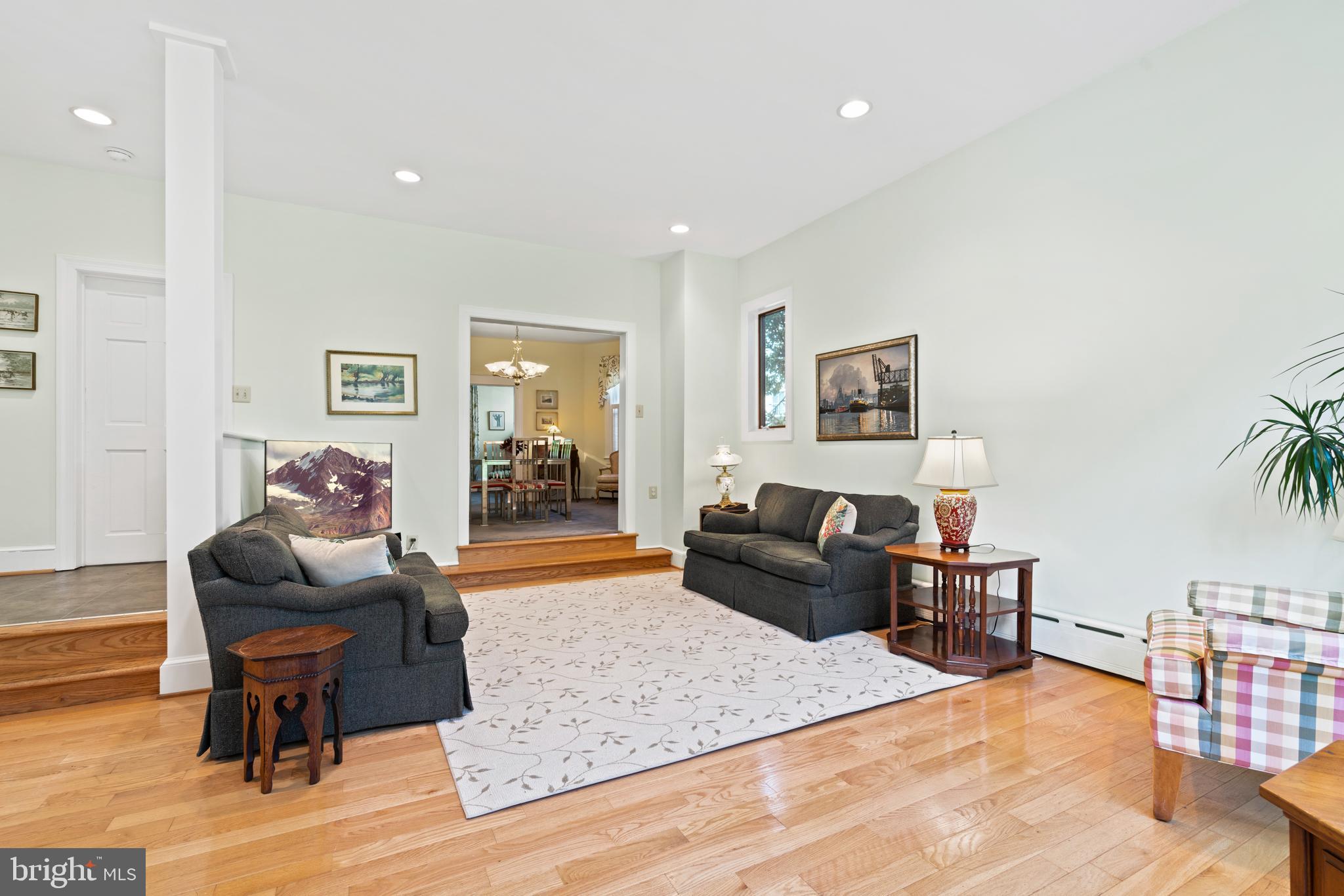 CHEVY CHASE - Residential