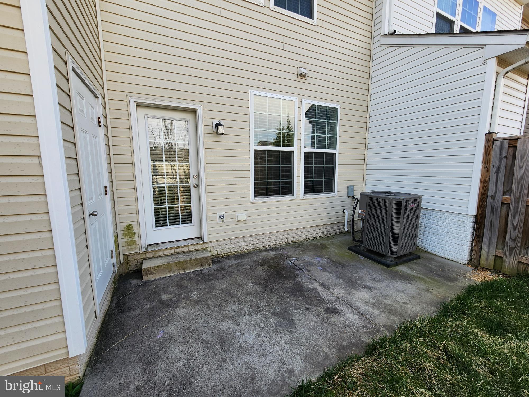 THE GALLERY - Residential Lease