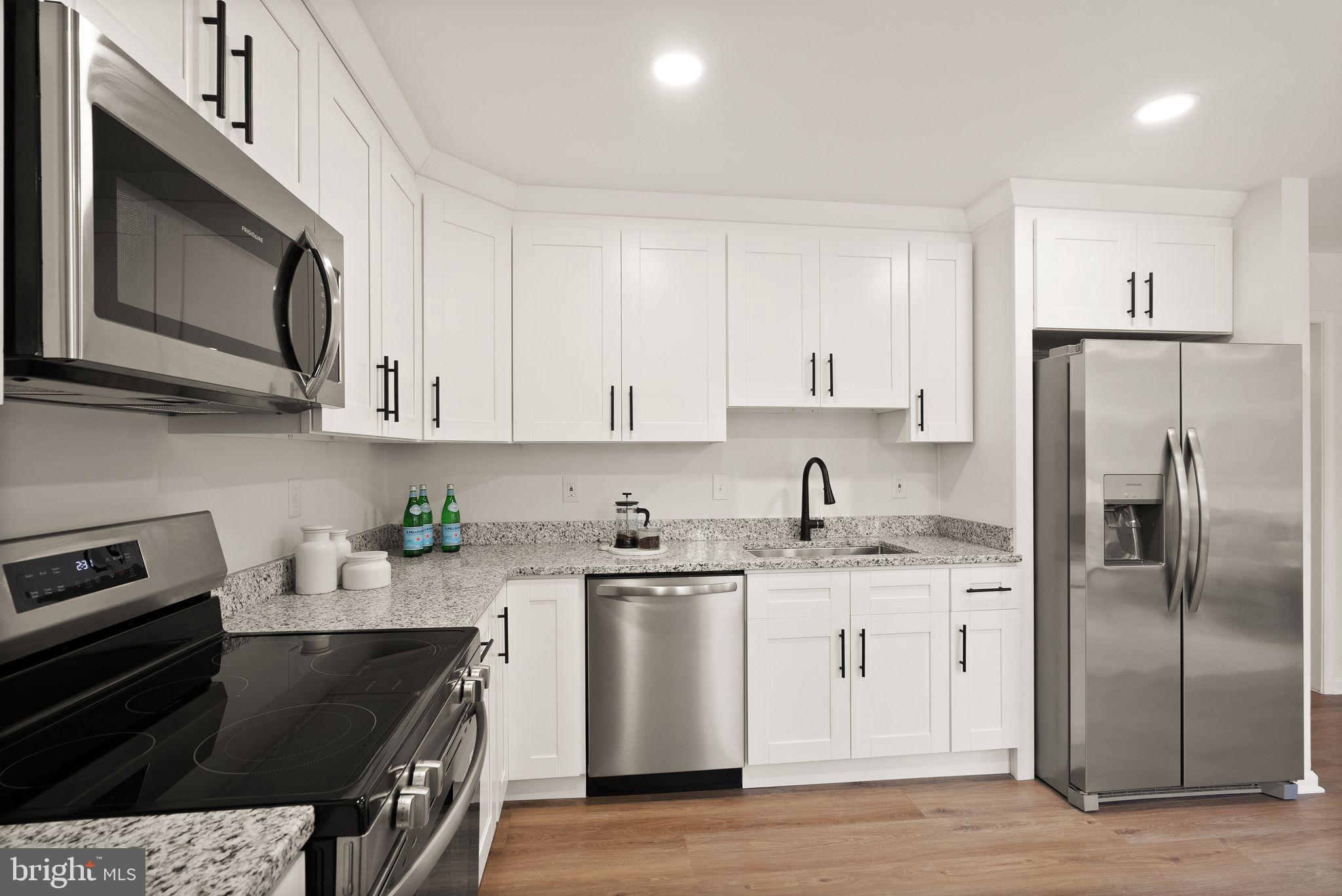 OAKTON MAINS - Residential