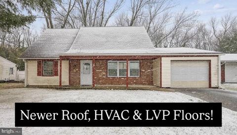 Homes For Sale - 21 Glenview Lane<br/> WILLINGBORO, NJ 08046