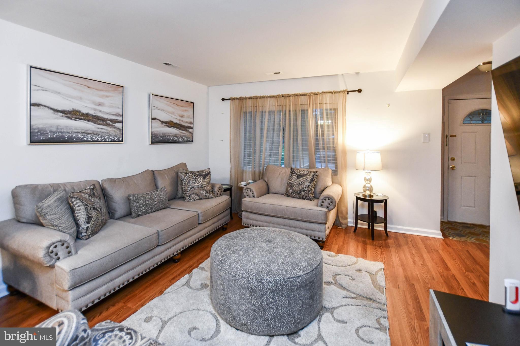 GLEN ORA - Residential Lease