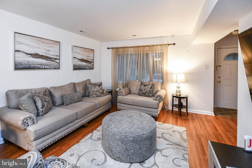 🏡 Beautiful Fully Furnished 3-Bedroom End-Unit Townhome – Greenbelt, MD Welcome home to this bright and spacious two-level end-unit townhome located in a quiet, desirable Greenbelt community. This lovely home features 3 bedrooms and 2 full baths, offering both comfort and style for families or professionals. Step inside to find a fully furnished interior complete with tasteful décor and modern conveniences. The open-concept living and dining areas flow seamlessly, creating the perfect space for relaxation or entertaining. Enjoy three flat-screen TVs, a well-appointed kitchen stocked with essentials, and cozy bedrooms with plenty of closet space. Additional highlights include: • End-unit privacy with extra natural light • Two full bathrooms with updated fixtures • Washer and dryer in unit • Reserved parking • Convenient location near shopping, dining, and public transportation This turnkey home is ready for immediate move-in—just bring your suitcase!