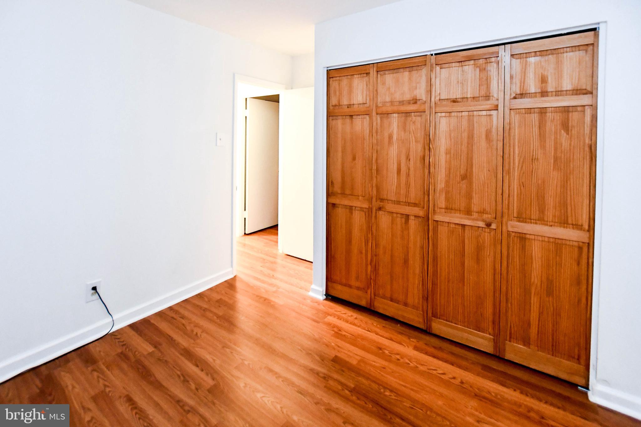 GLEN ORA - Residential Lease