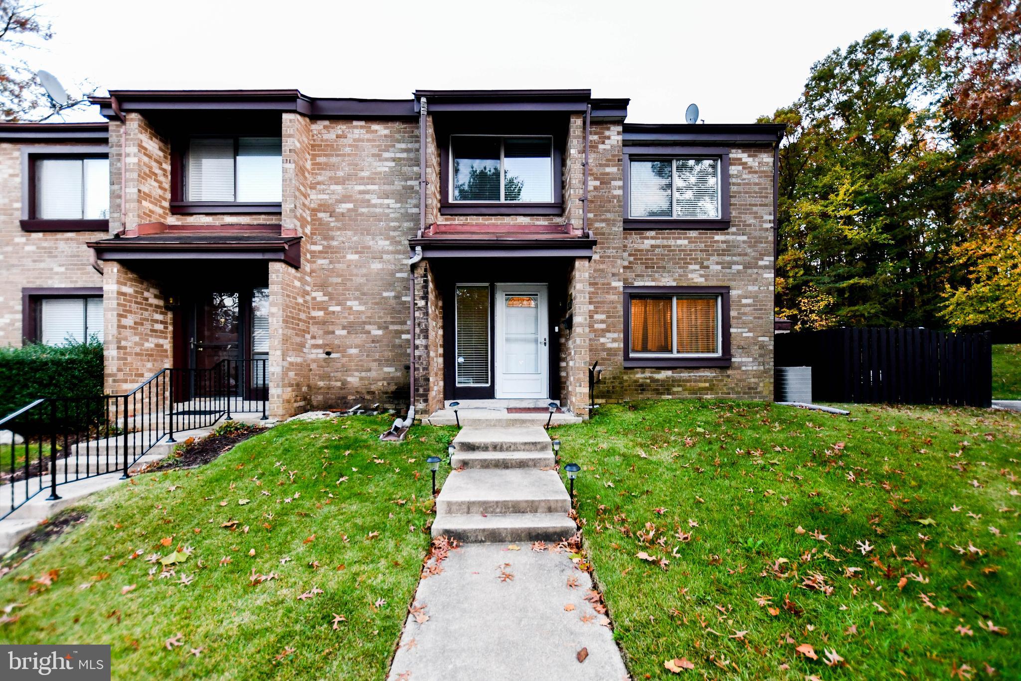 GLEN ORA - Residential Lease