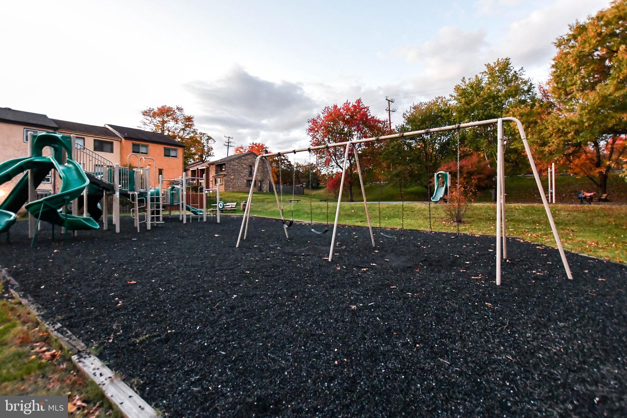 GLEN ORA - Residential Lease