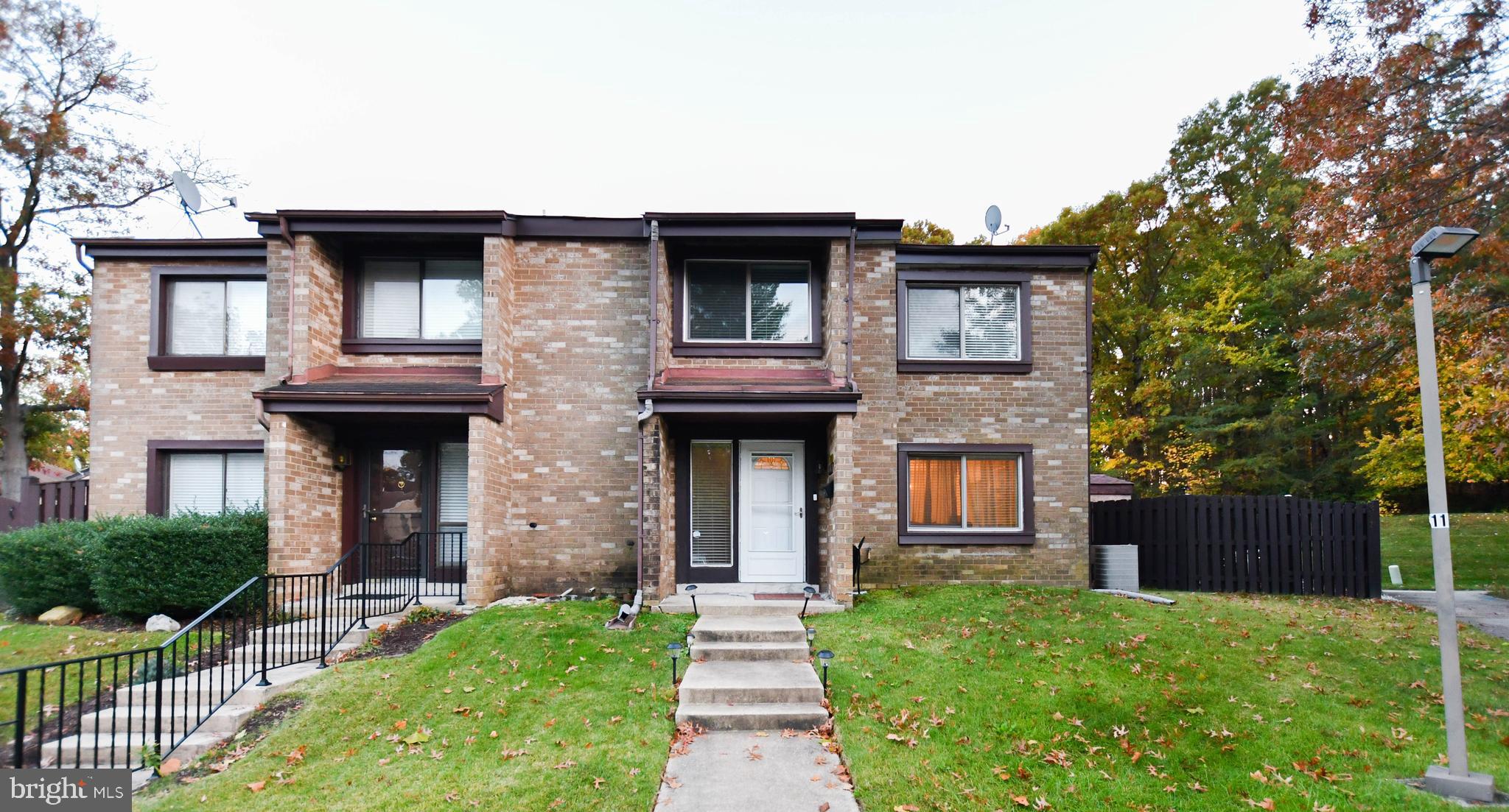 GLEN ORA - Residential Lease