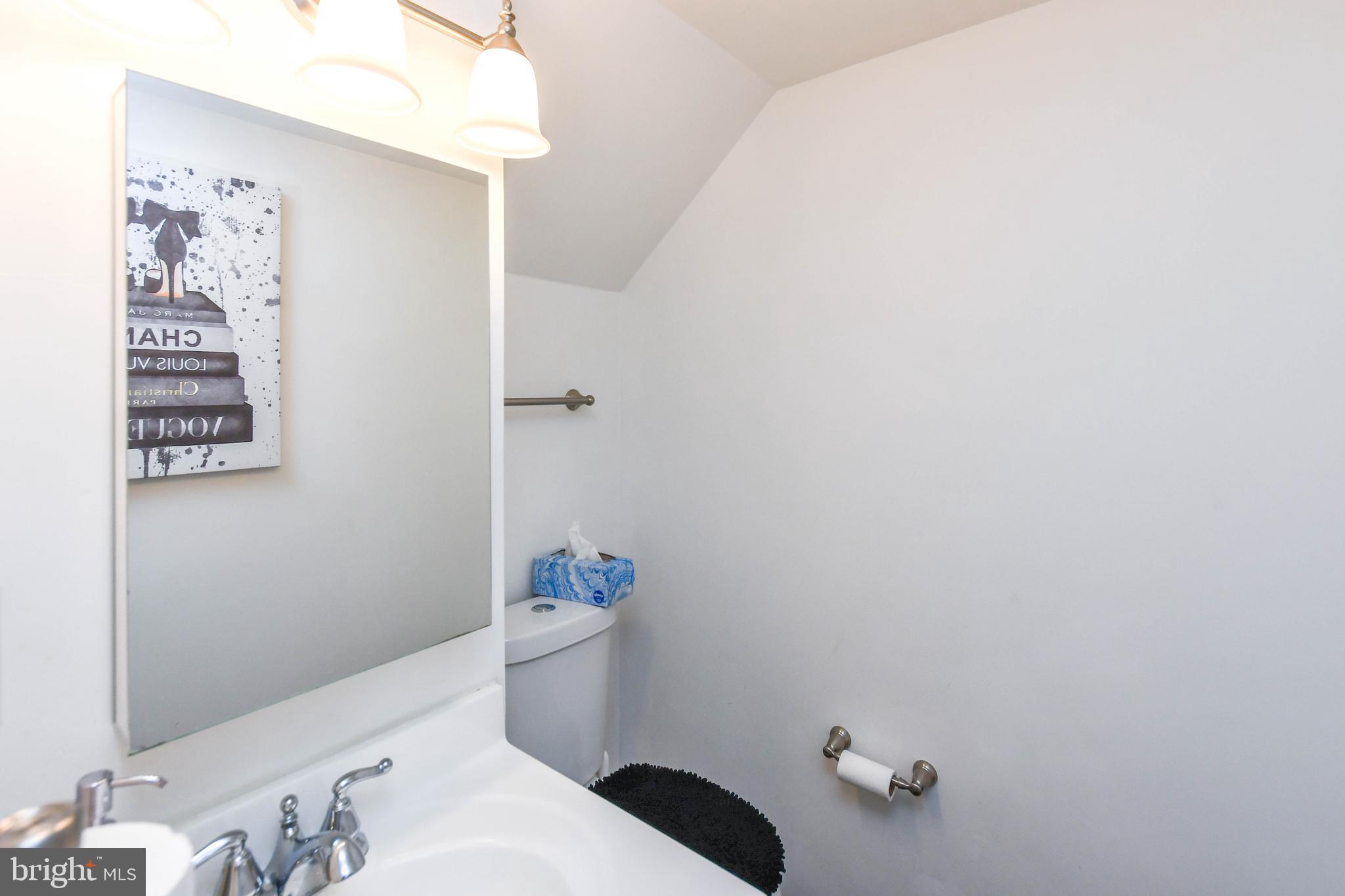 GLEN ORA - Residential Lease