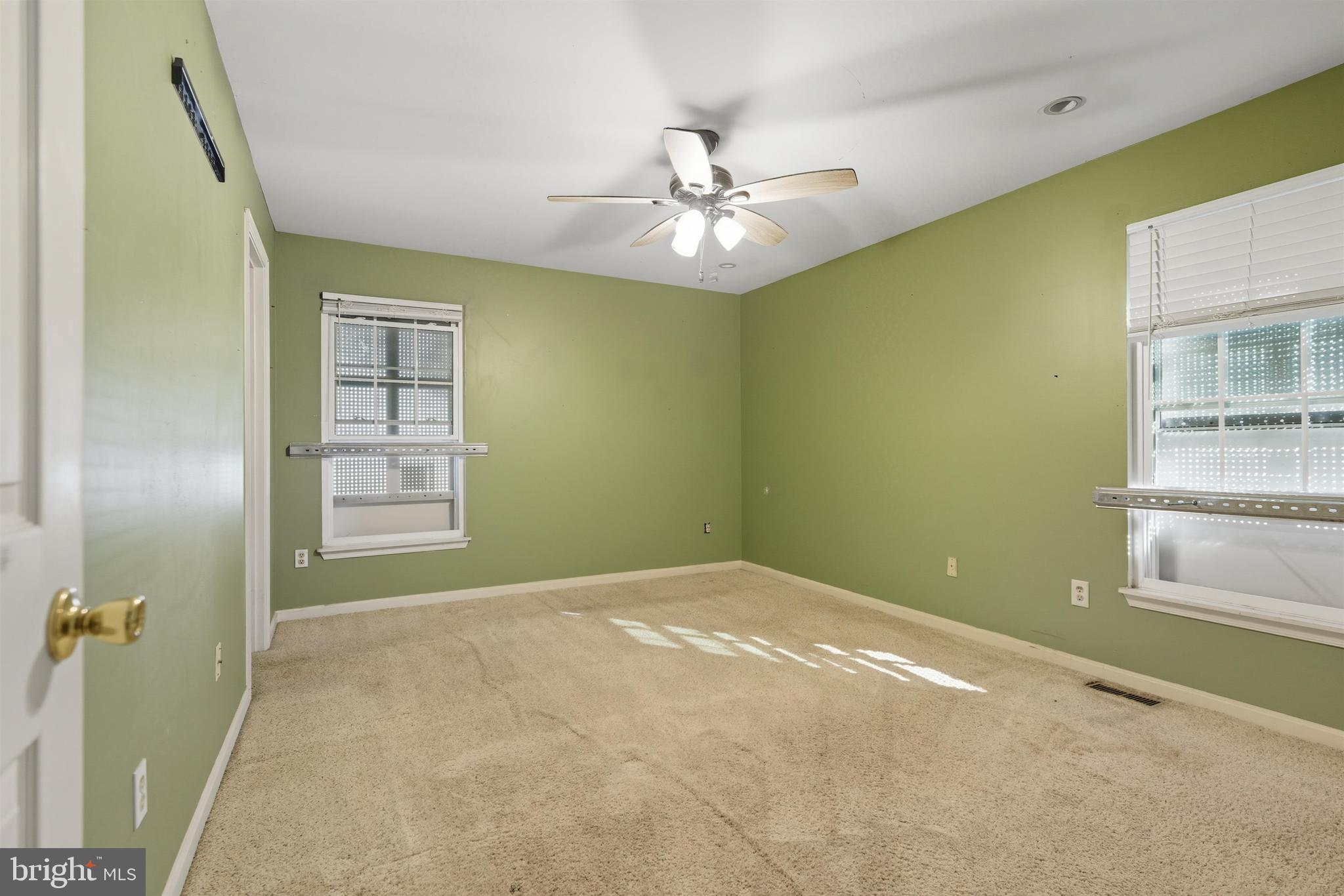 STOLLS MANOR - Residential