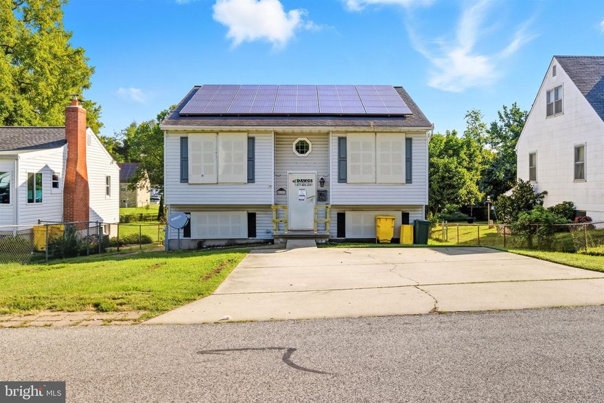 This property is eligible under the First Look Initiative, which expires after 30 full days on the market. No investor offers will be reviewed until First Look period expires. However, all offers can be submitted during the First Look period.
4 Bedrooms 2.5 baths, single family home. Lots of potential, come and see it for yourself.  This is an AS_IS sale.