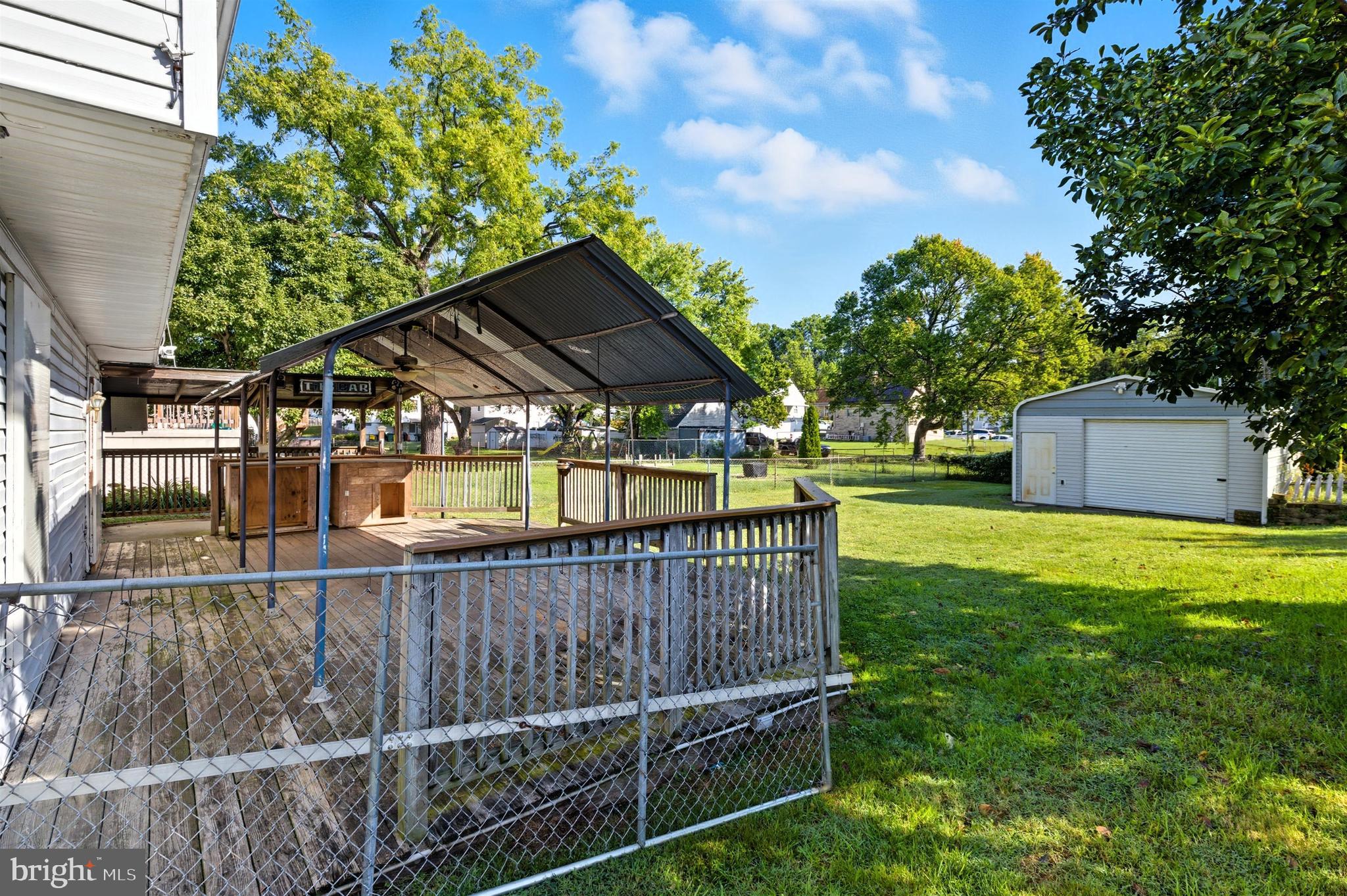 STOLLS MANOR - Residential