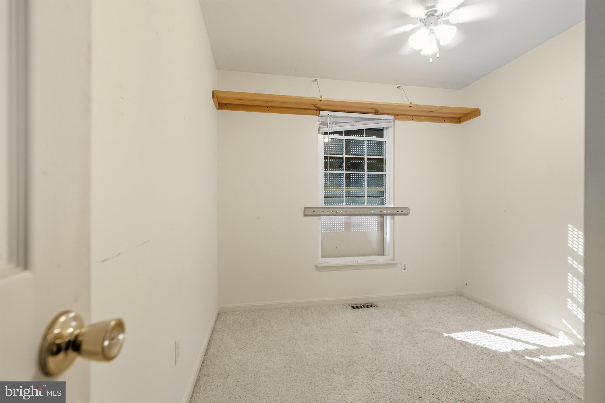 STOLLS MANOR - Residential