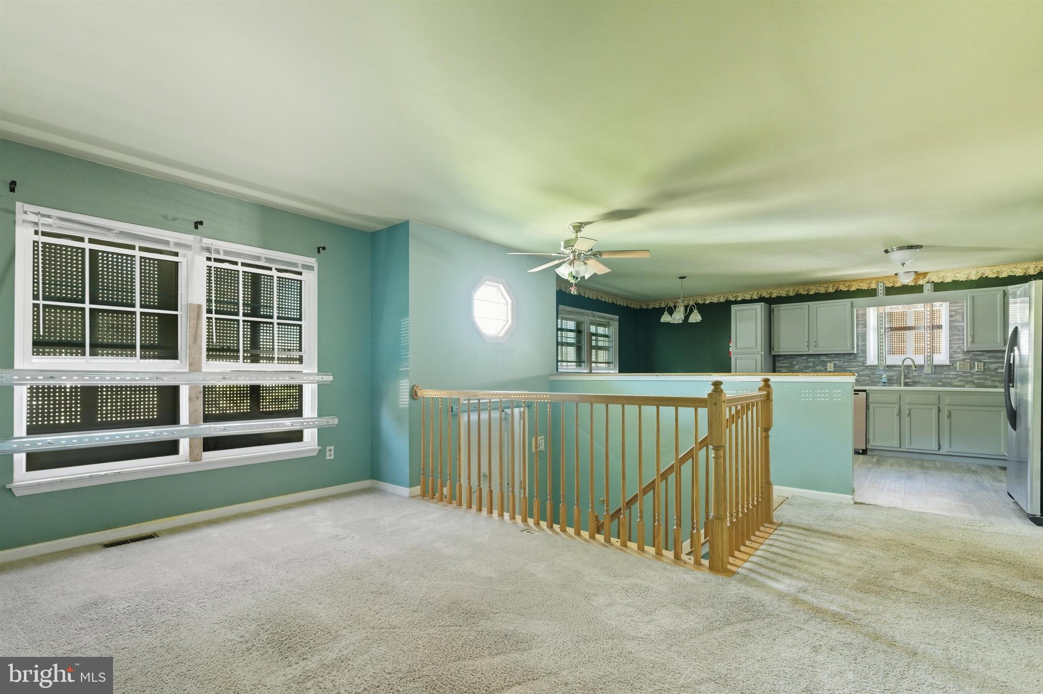 STOLLS MANOR - Residential