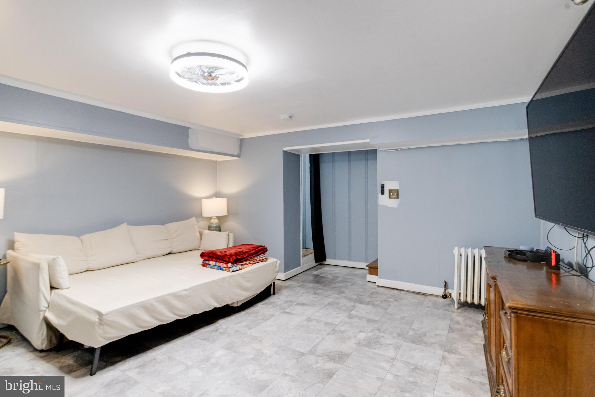 WYMAN PARK HAMPDEN - Residential