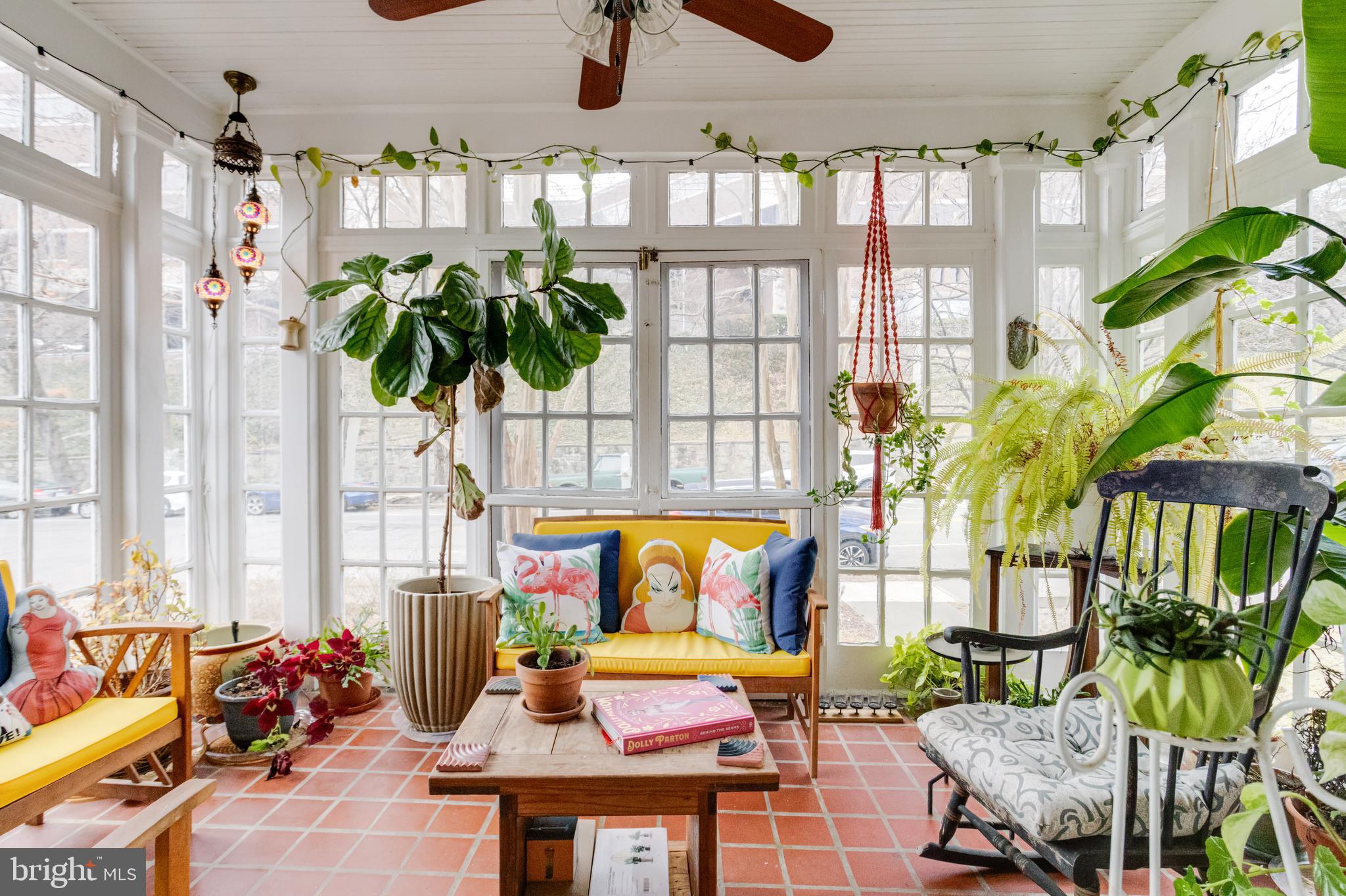 WYMAN PARK HAMPDEN - Residential