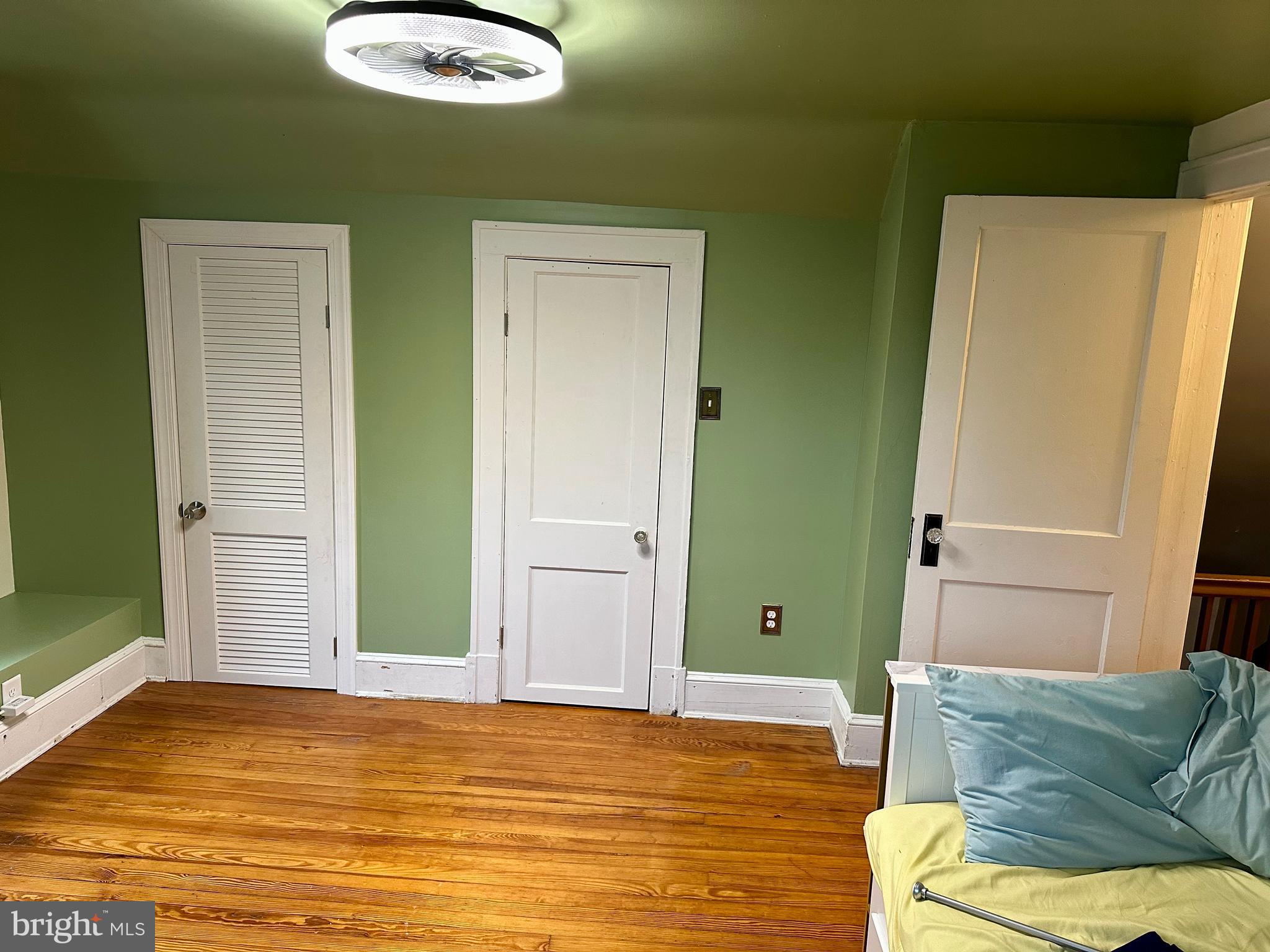 WYMAN PARK HAMPDEN - Residential