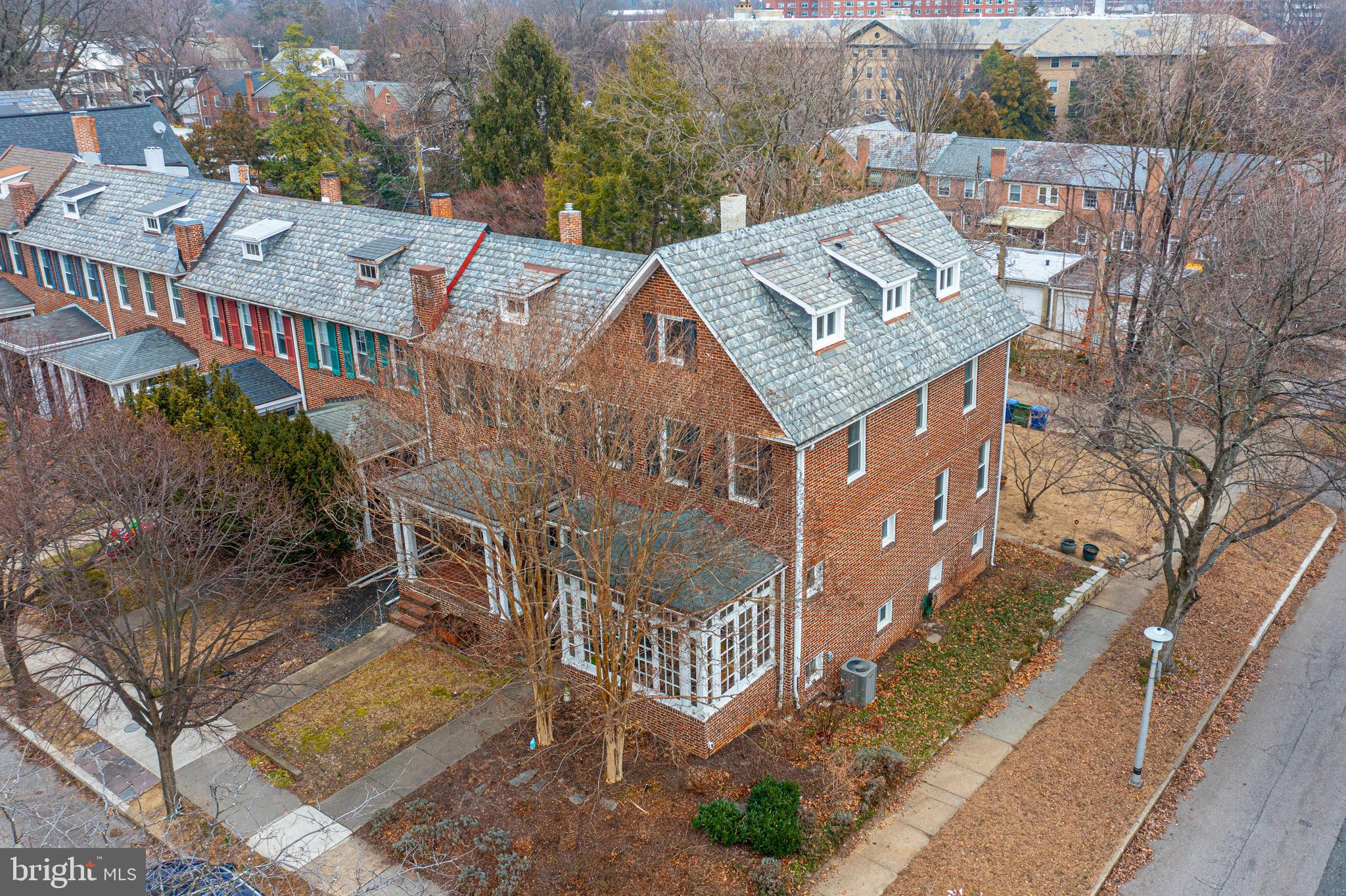 WYMAN PARK HAMPDEN - Residential