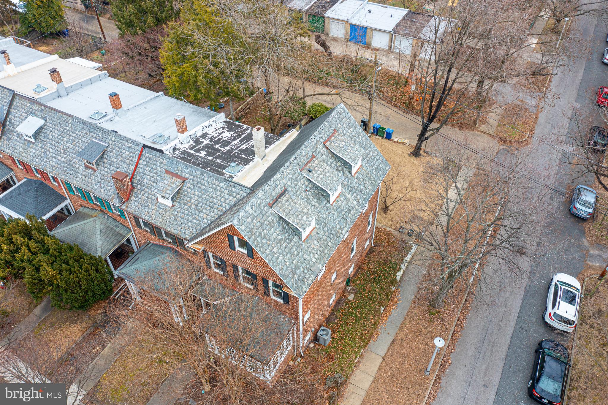 WYMAN PARK HAMPDEN - Residential