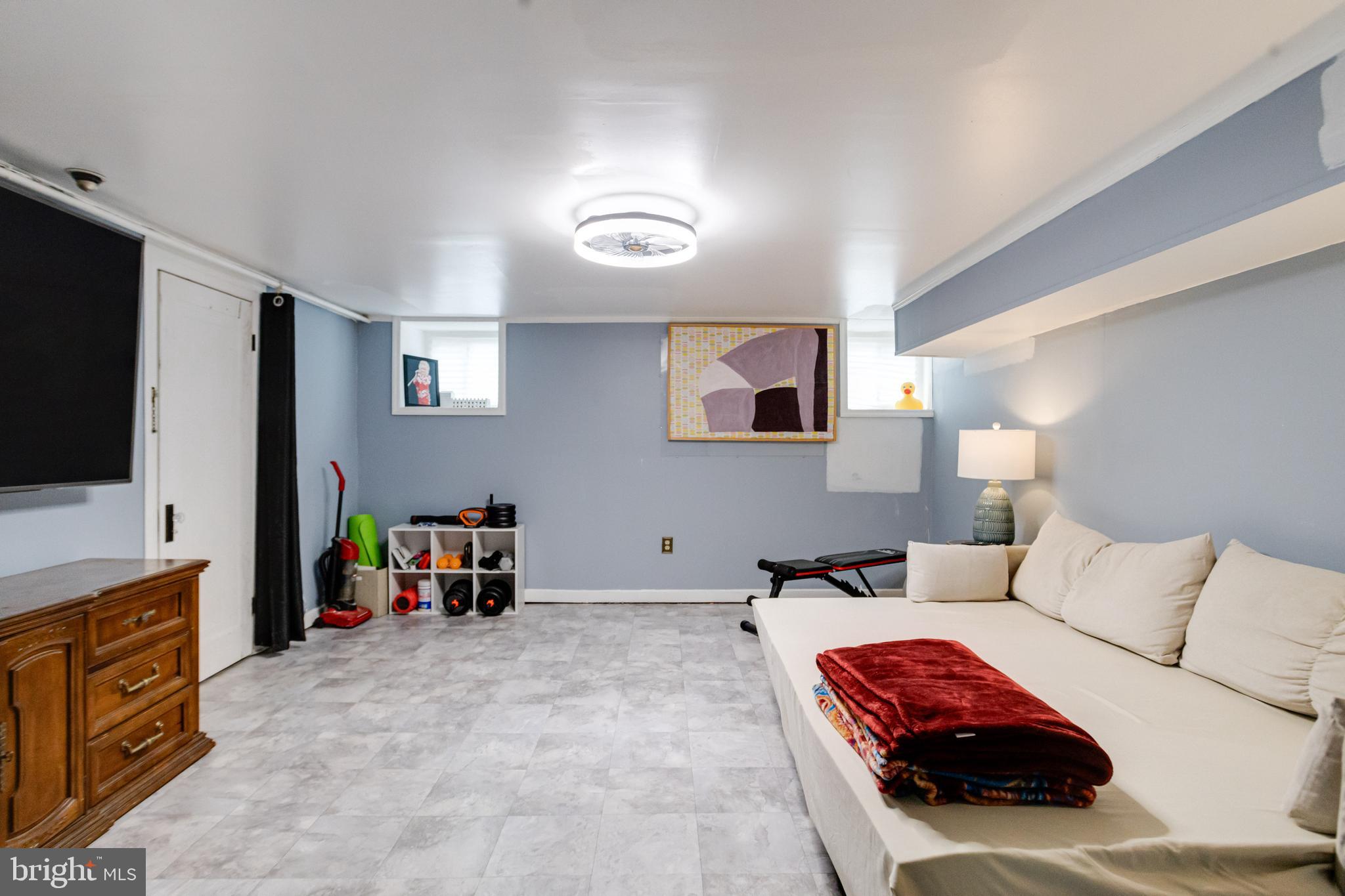 WYMAN PARK HAMPDEN - Residential