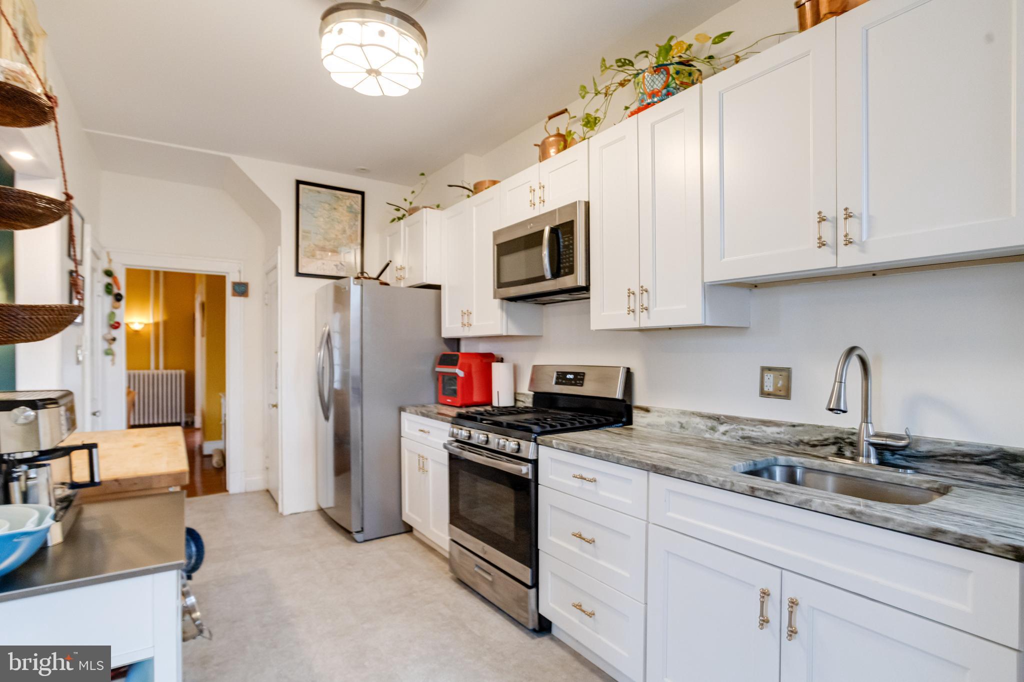 WYMAN PARK HAMPDEN - Residential