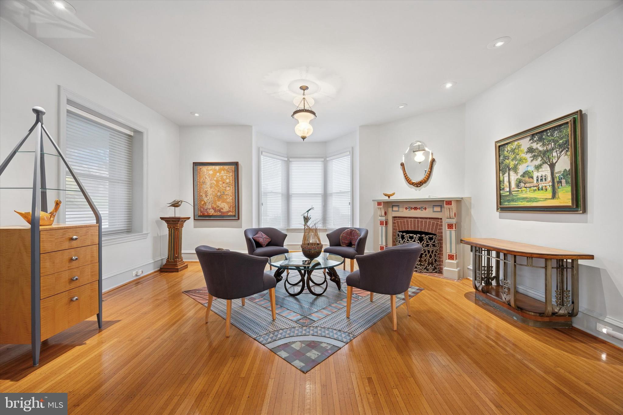 LLANERCH - Residential