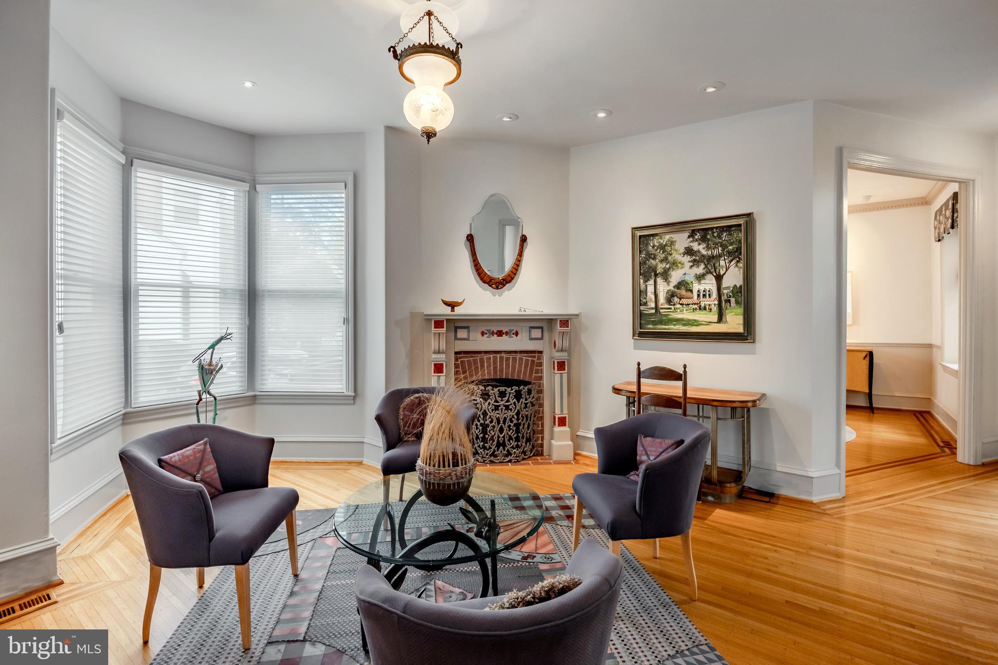 LLANERCH - Residential