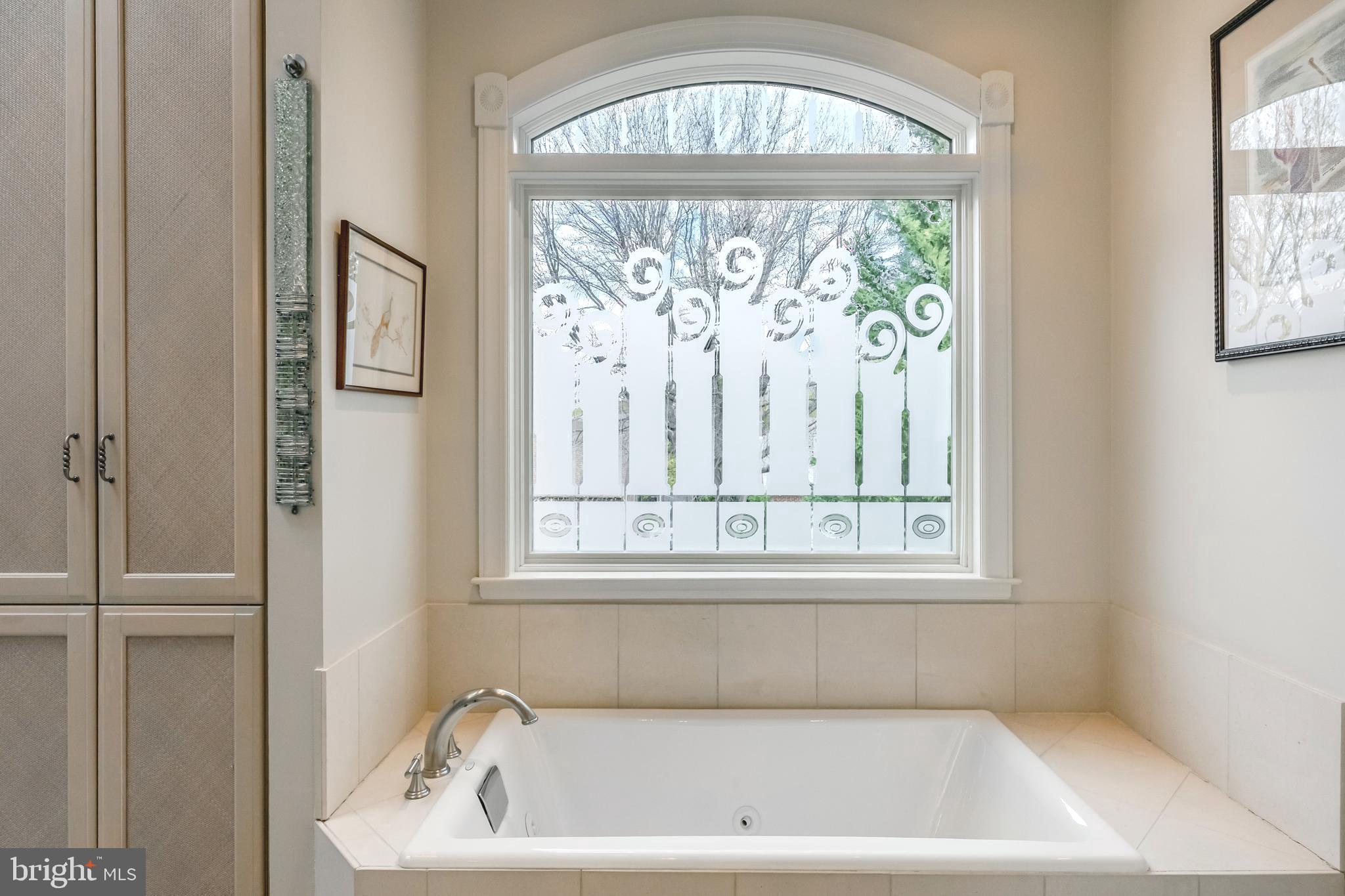 LLANERCH - Residential