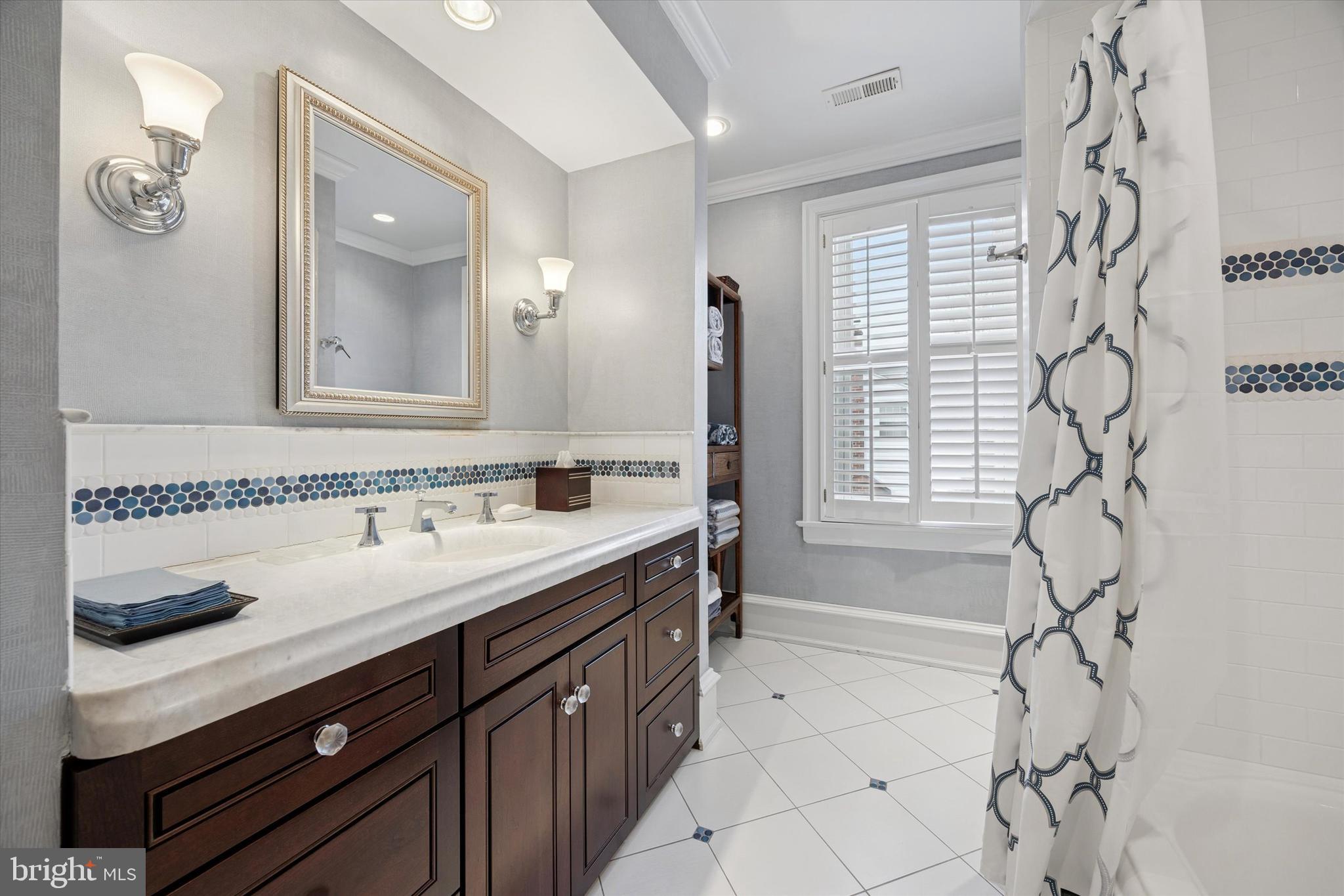 LLANERCH - Residential