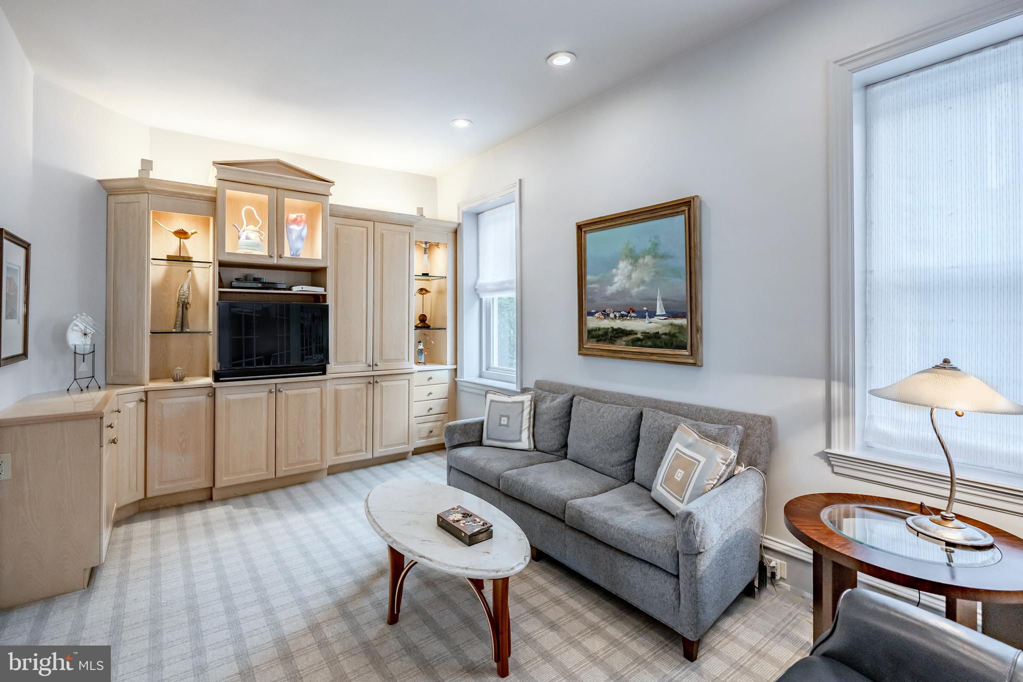 LLANERCH - Residential