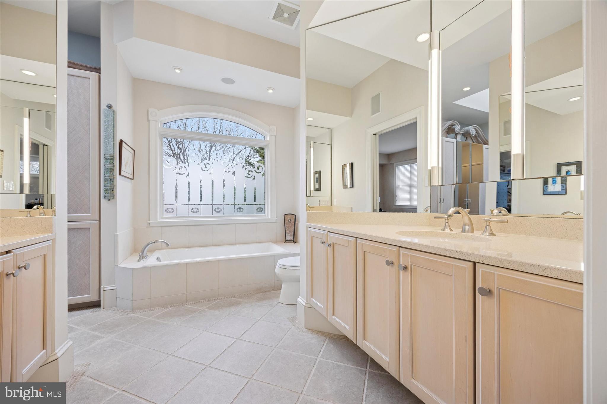 LLANERCH - Residential