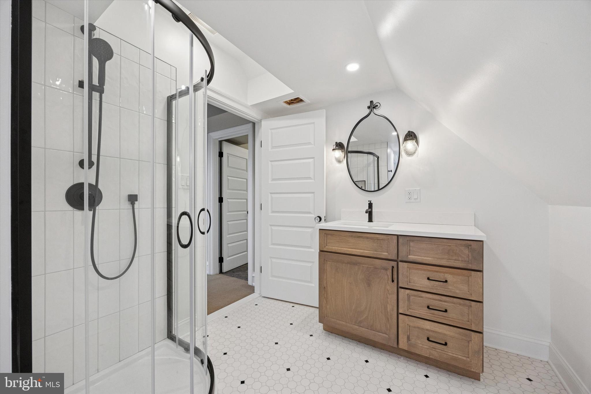 LLANERCH - Residential