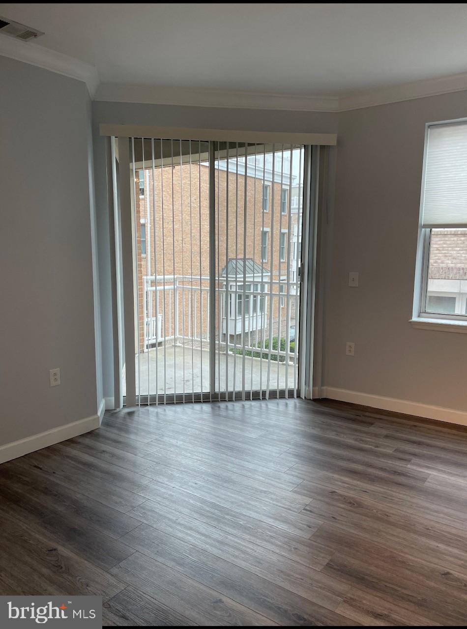 PIERSIDE AT HARBORVIEW - Residential Lease