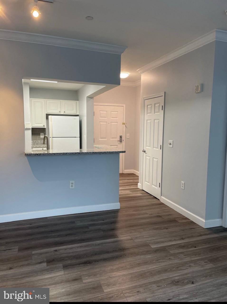 PIERSIDE AT HARBORVIEW - Residential Lease