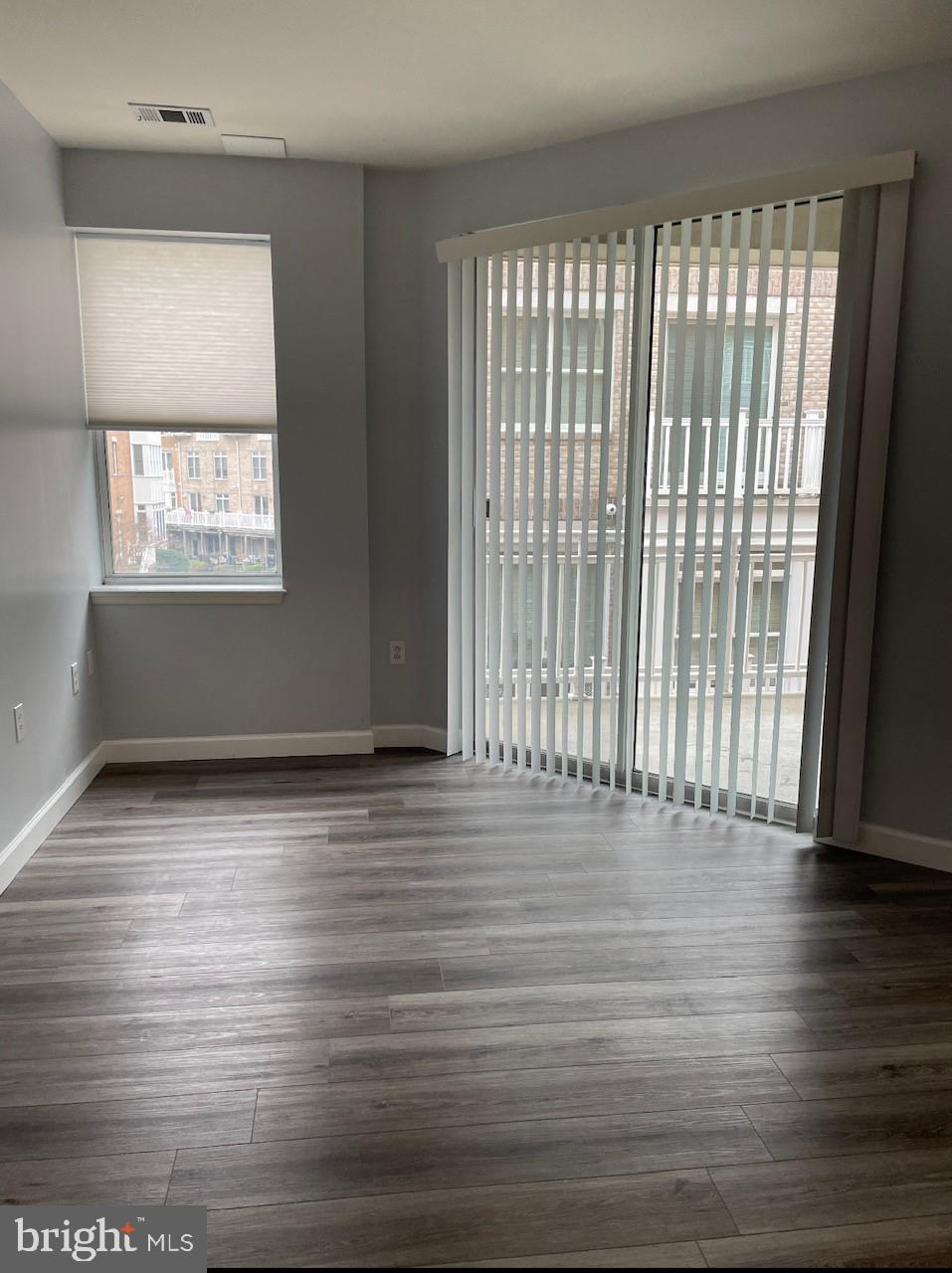 PIERSIDE AT HARBORVIEW - Residential Lease