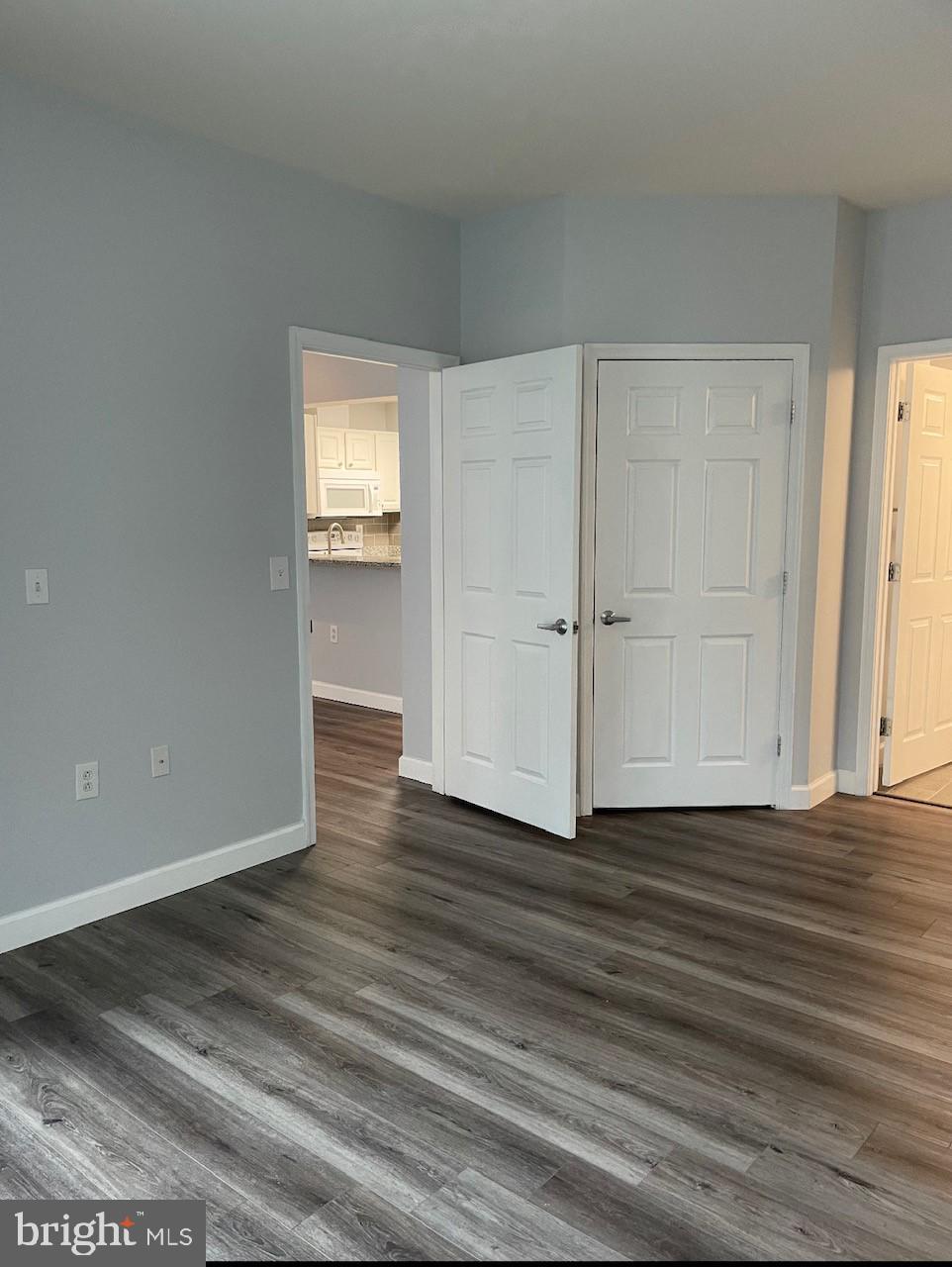 PIERSIDE AT HARBORVIEW - Residential Lease