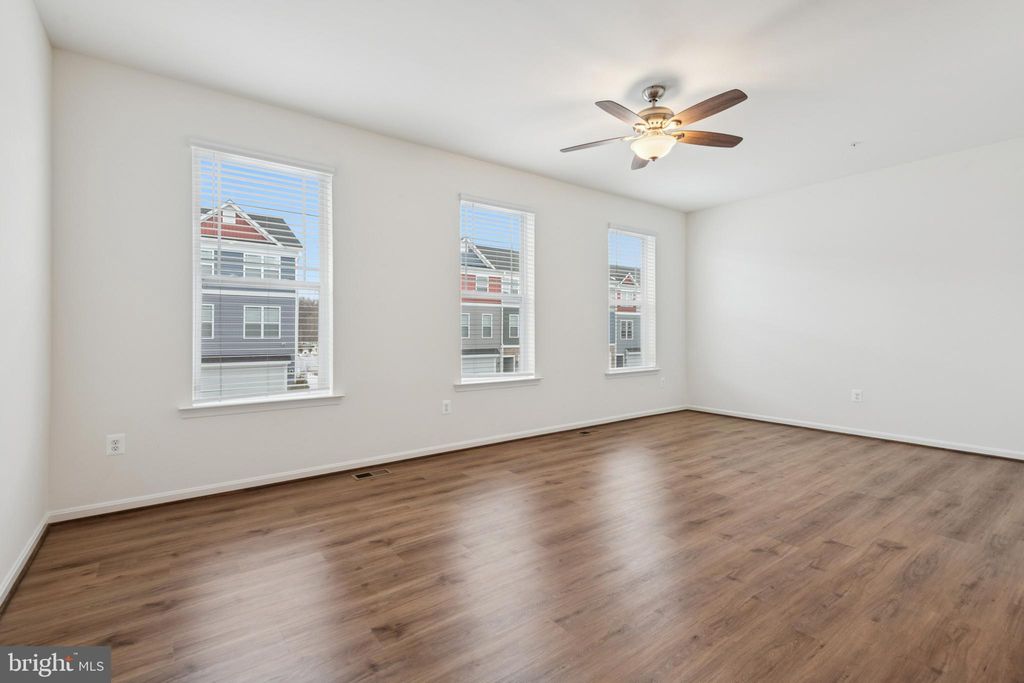 Photo of 7826 Wolf Run Lane, SEVERN, MD 21144 (MLS # MDAA2137076)