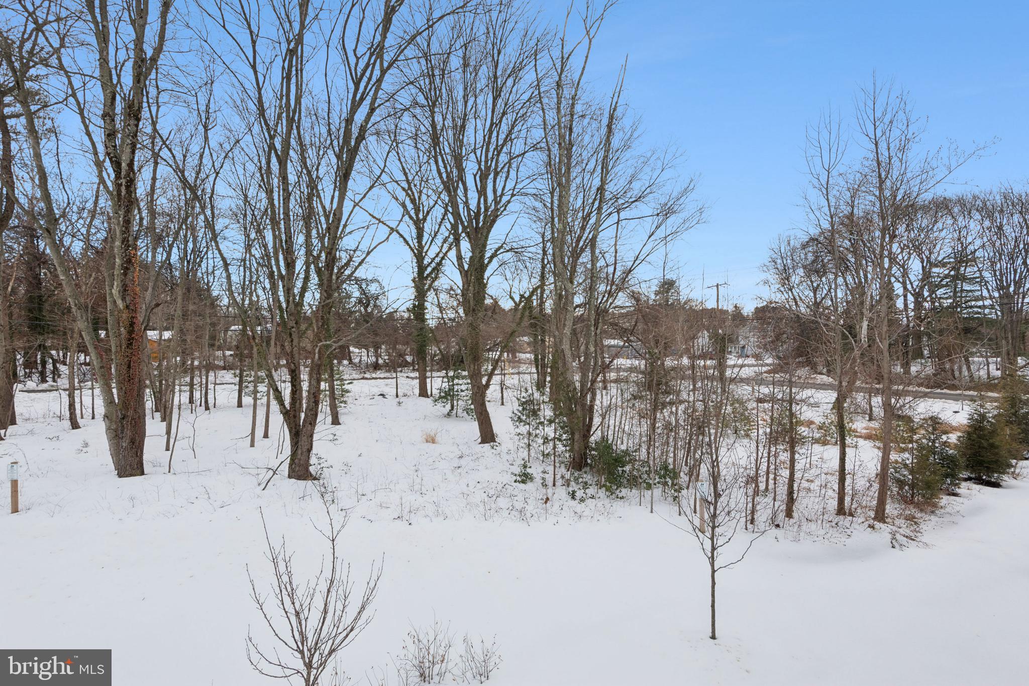 WOLF RUN LANE - Residential