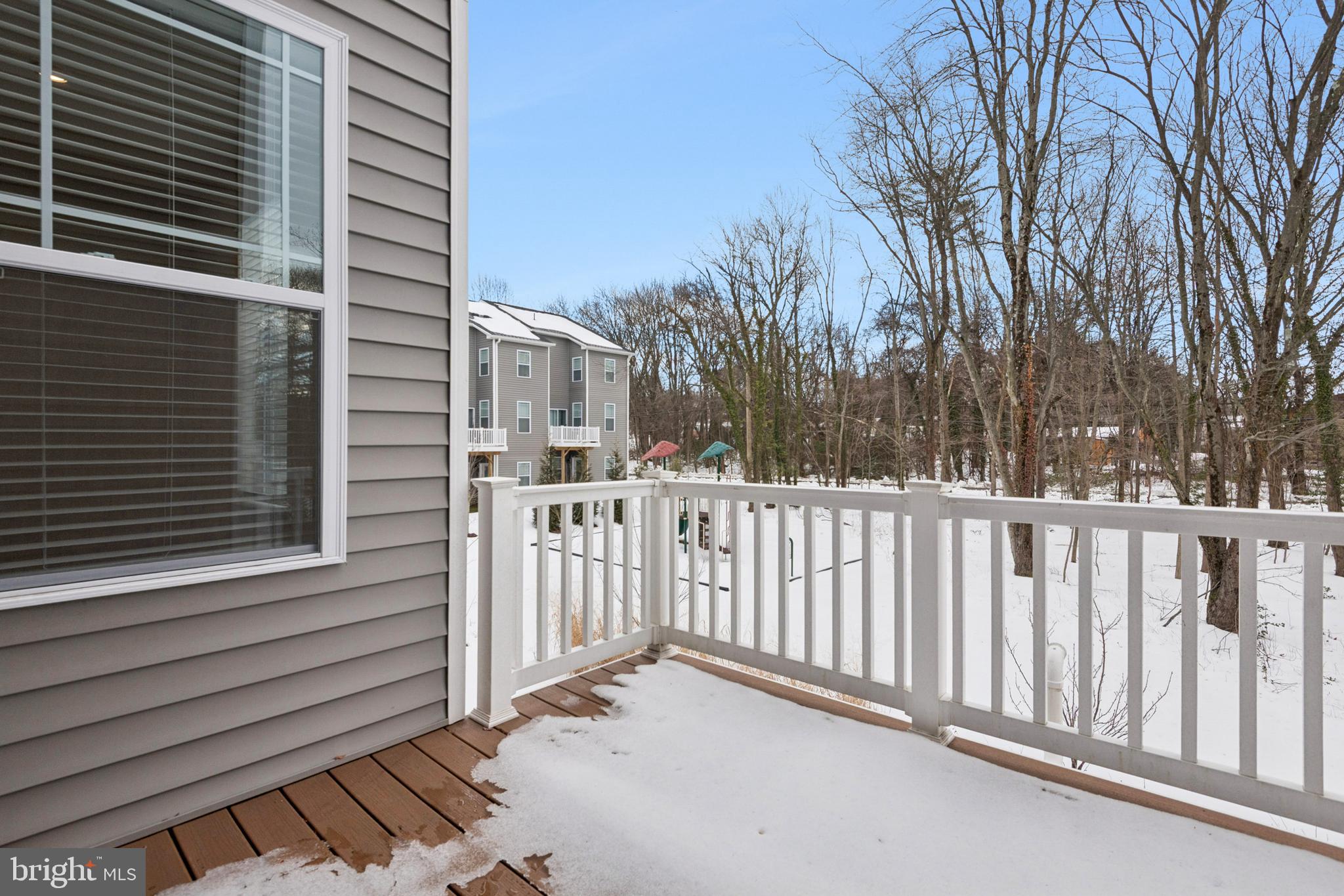 WOLF RUN LANE - Residential