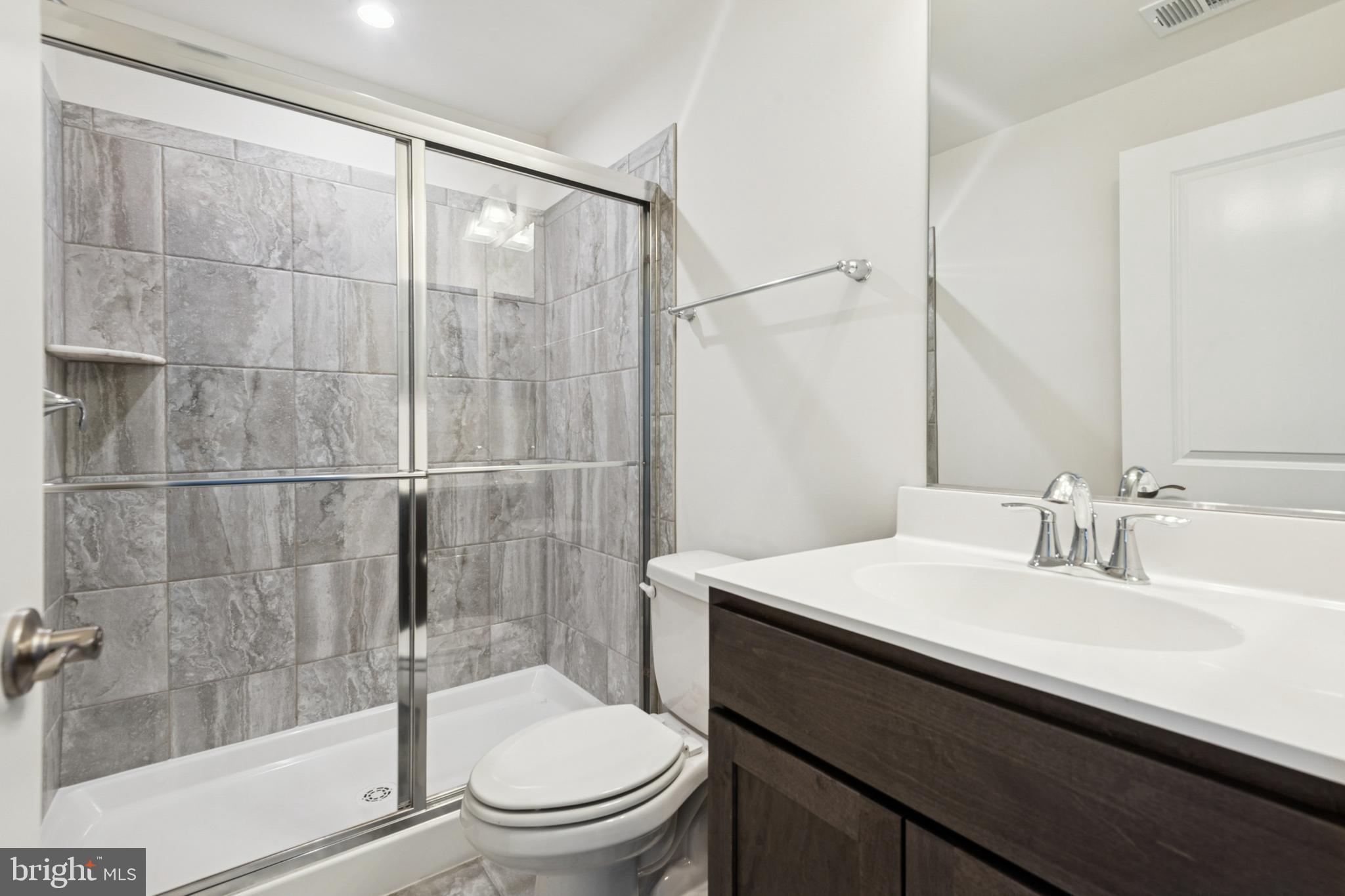 WOLF RUN LANE - Residential