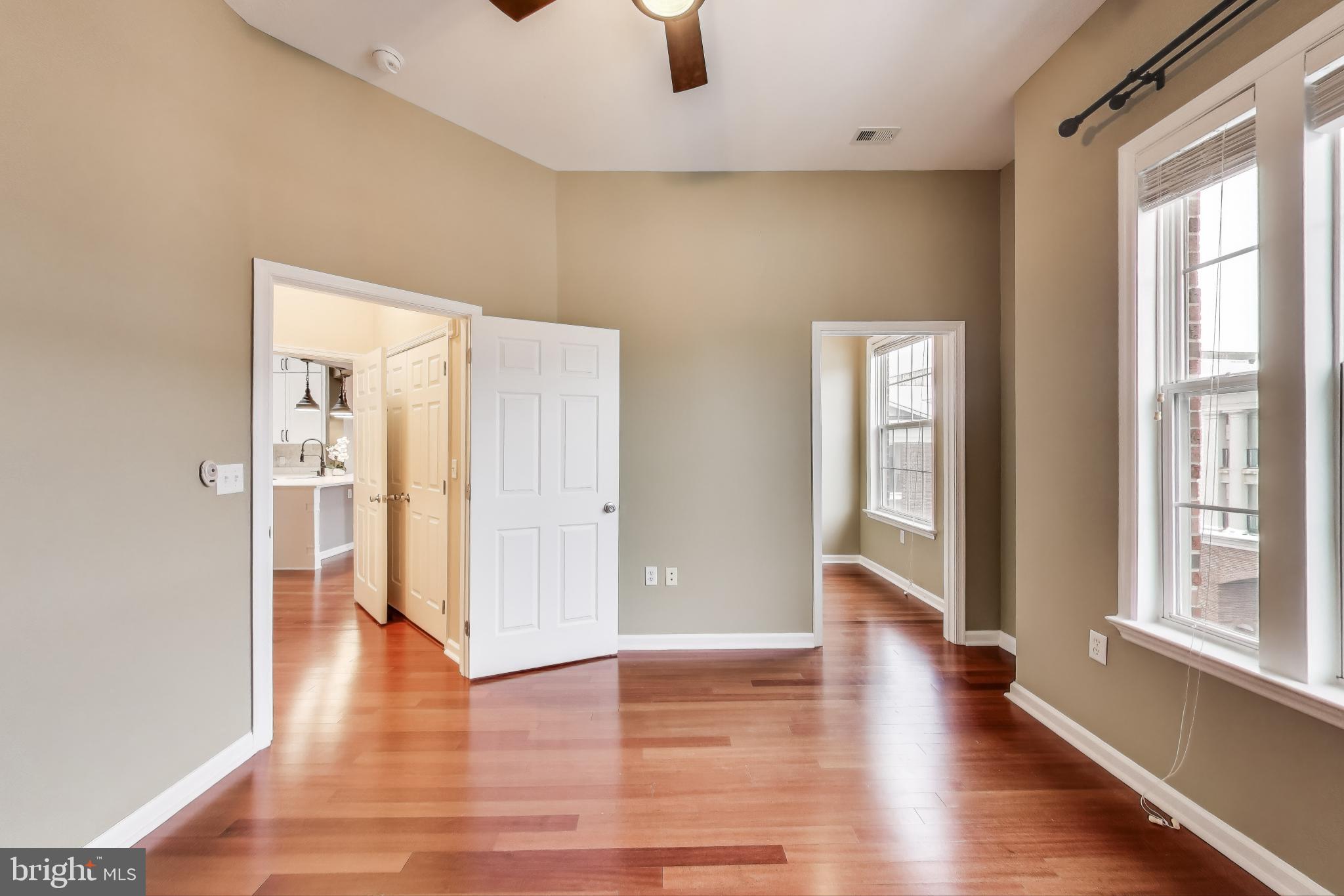 COLONNADE AT KENTLANDS - Residential Lease