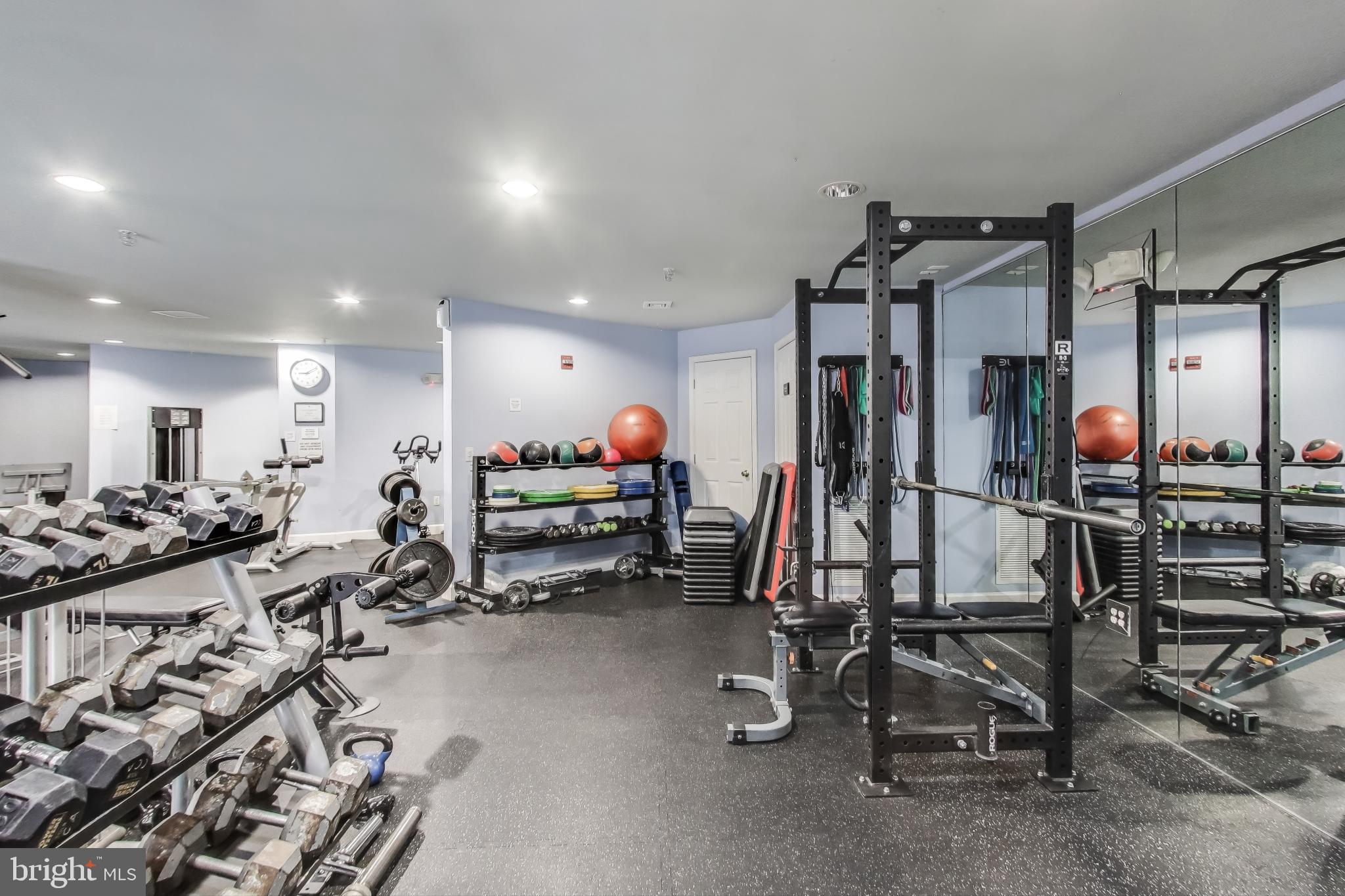 COLONNADE AT KENTLANDS - Residential Lease