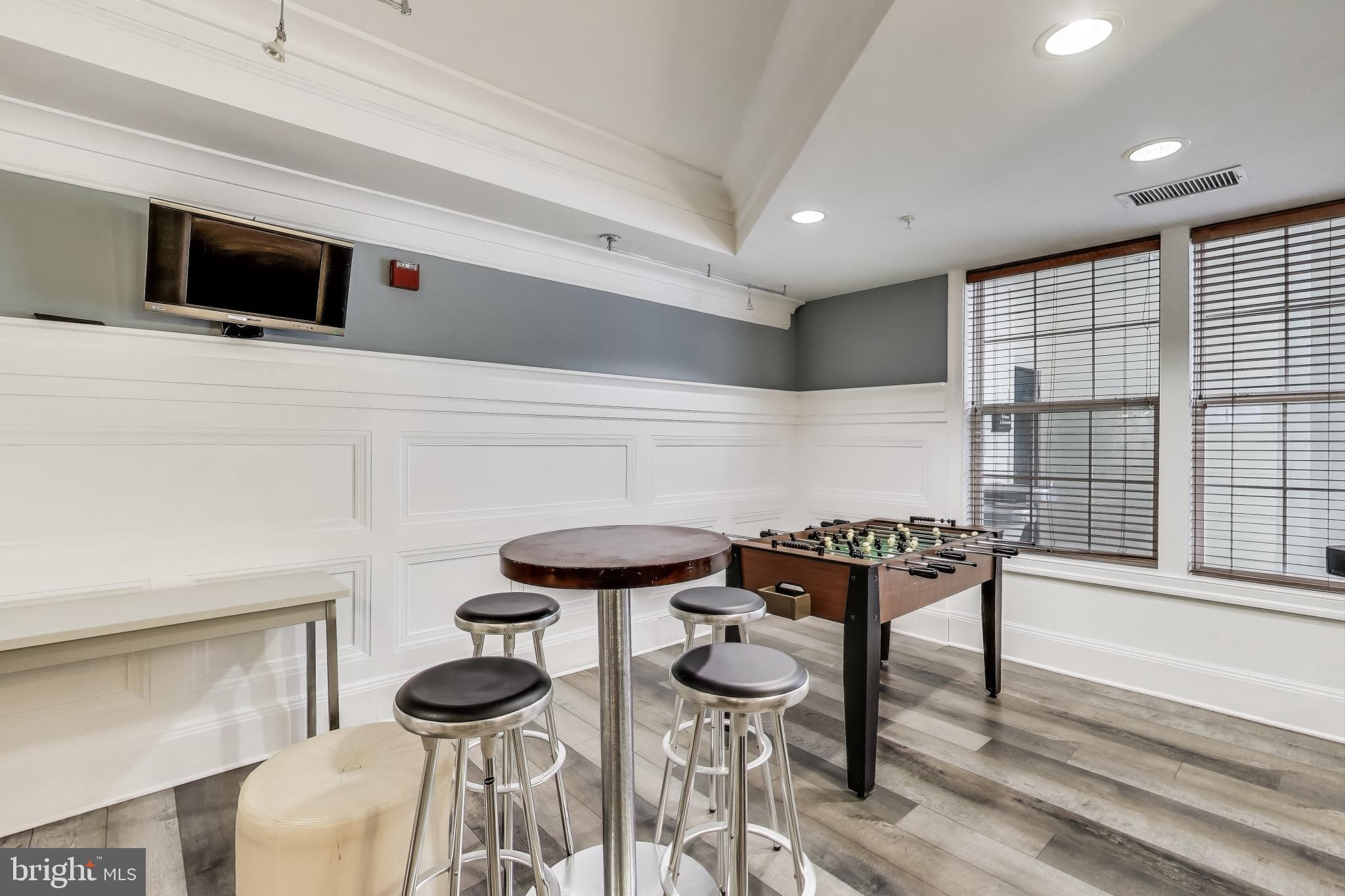 COLONNADE AT KENTLANDS - Residential Lease