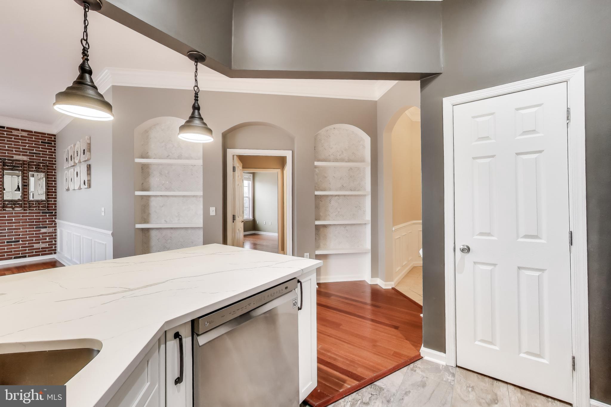 COLONNADE AT KENTLANDS - Residential Lease