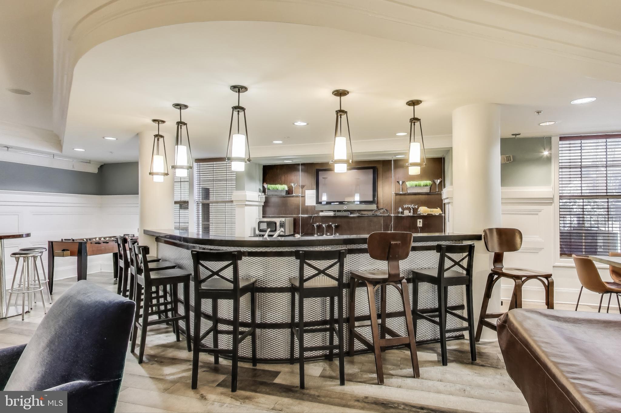 COLONNADE AT KENTLANDS - Residential Lease