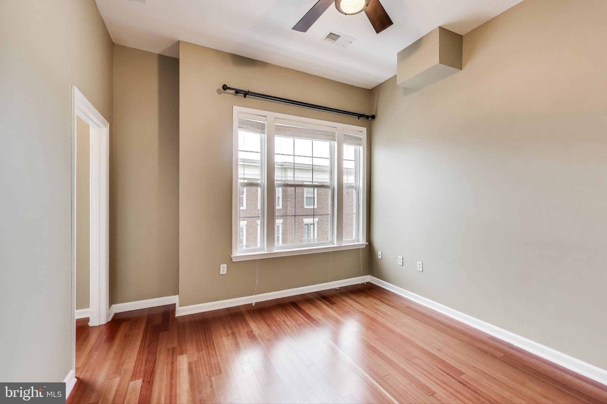 COLONNADE AT KENTLANDS - Residential Lease