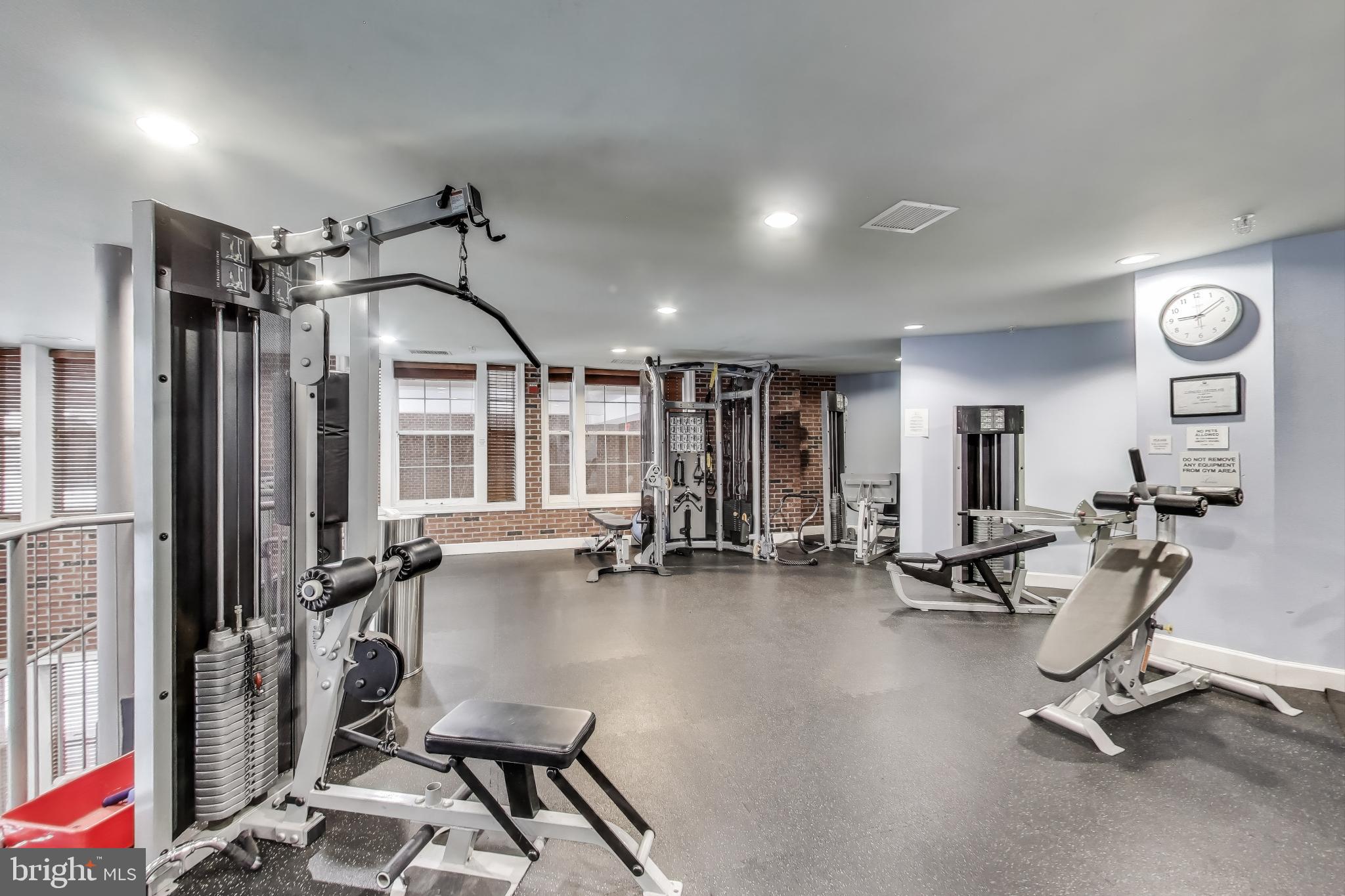 COLONNADE AT KENTLANDS - Residential Lease