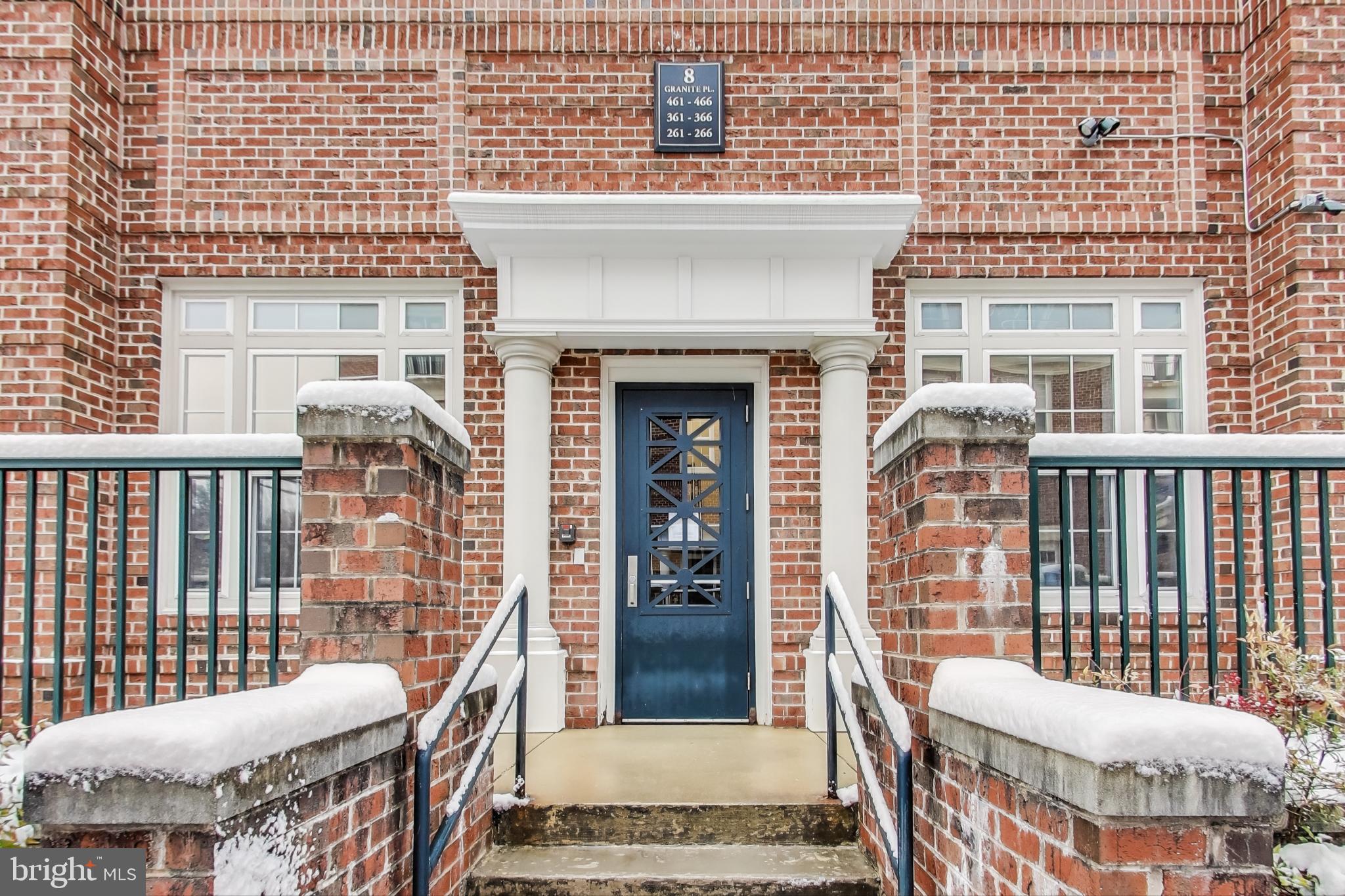 COLONNADE AT KENTLANDS - Residential Lease