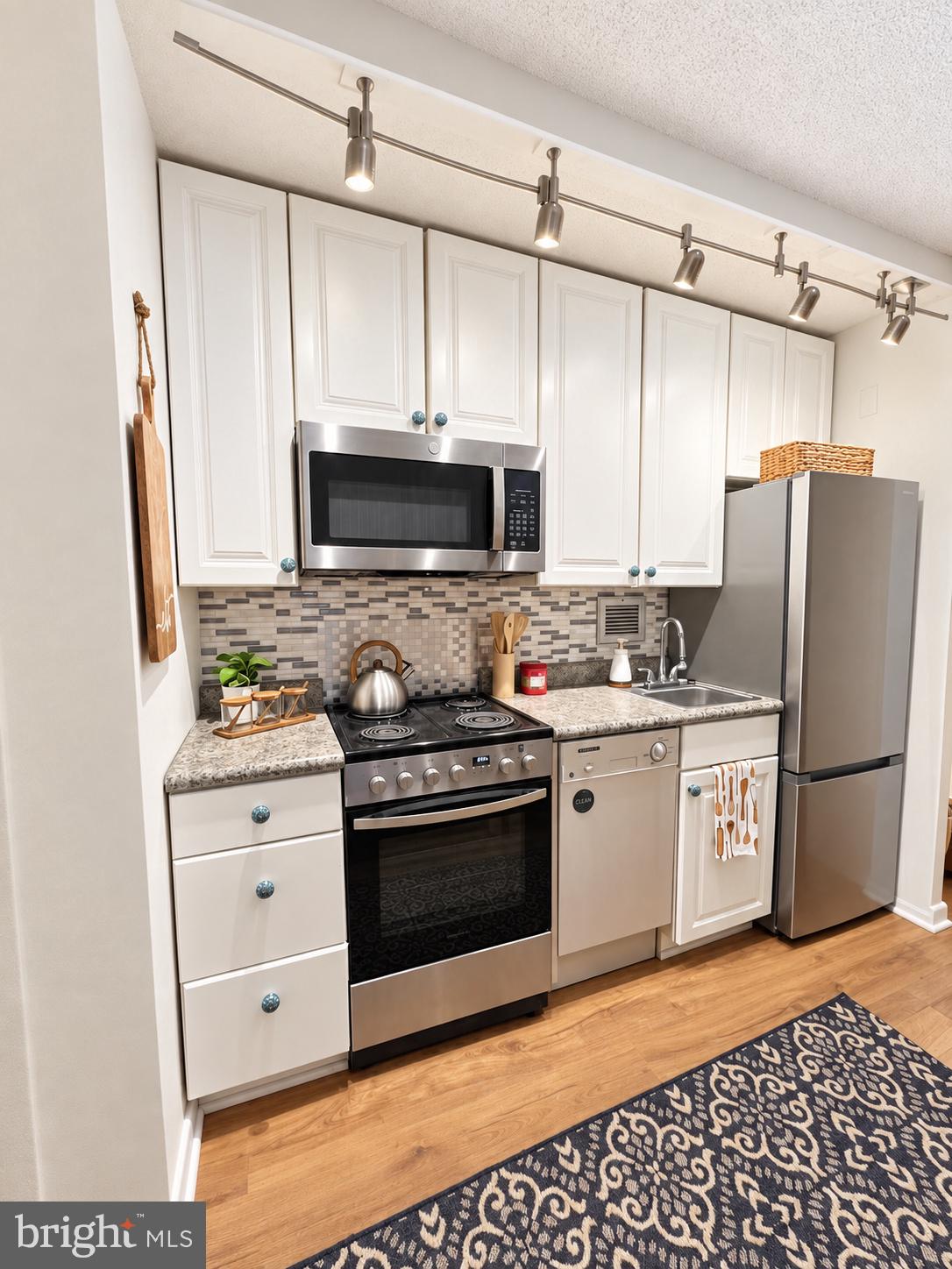 7501 DEMOCRACY BOULEVARD B-222