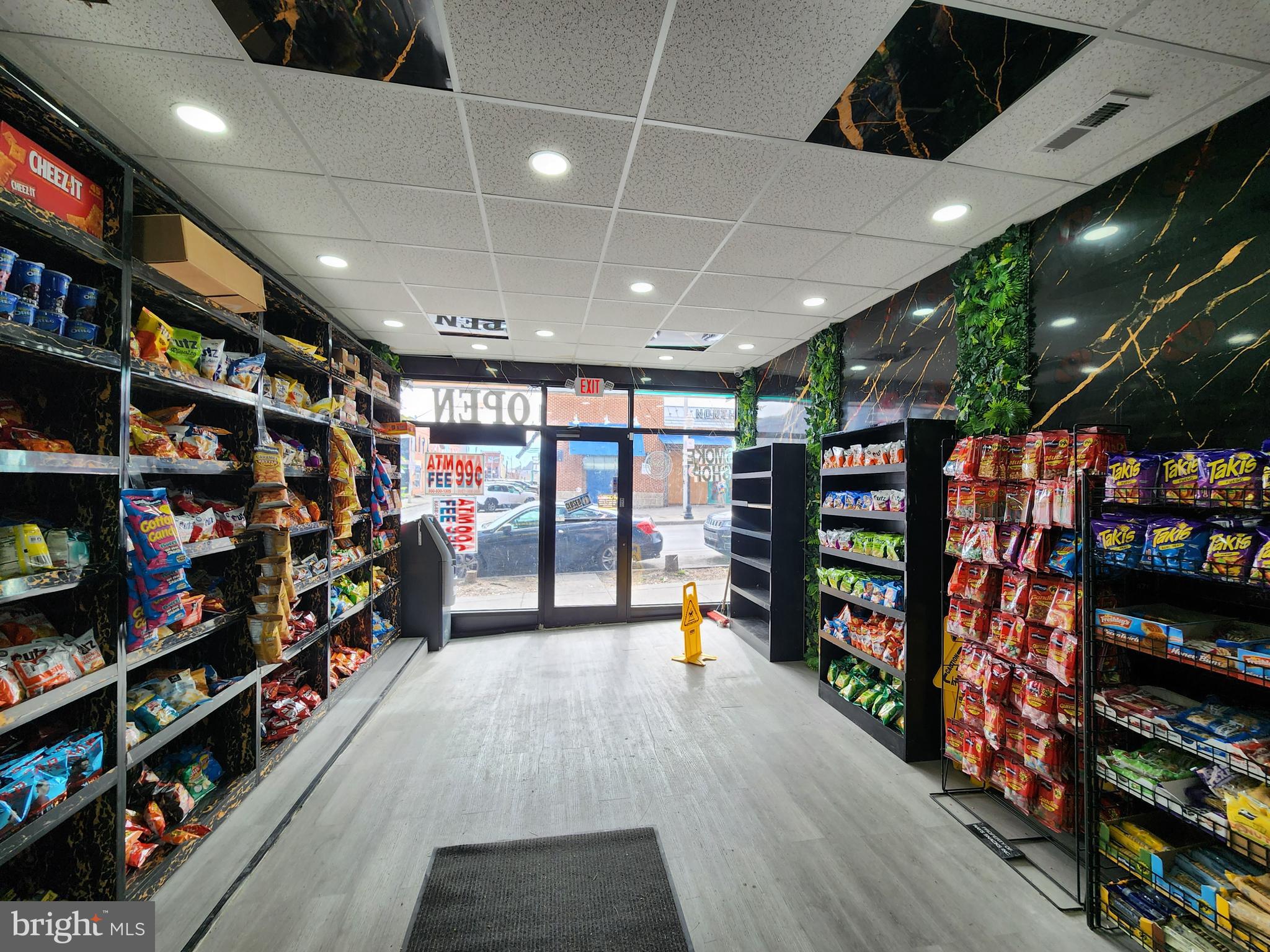 MIDDLE EAST - Commercial Sale