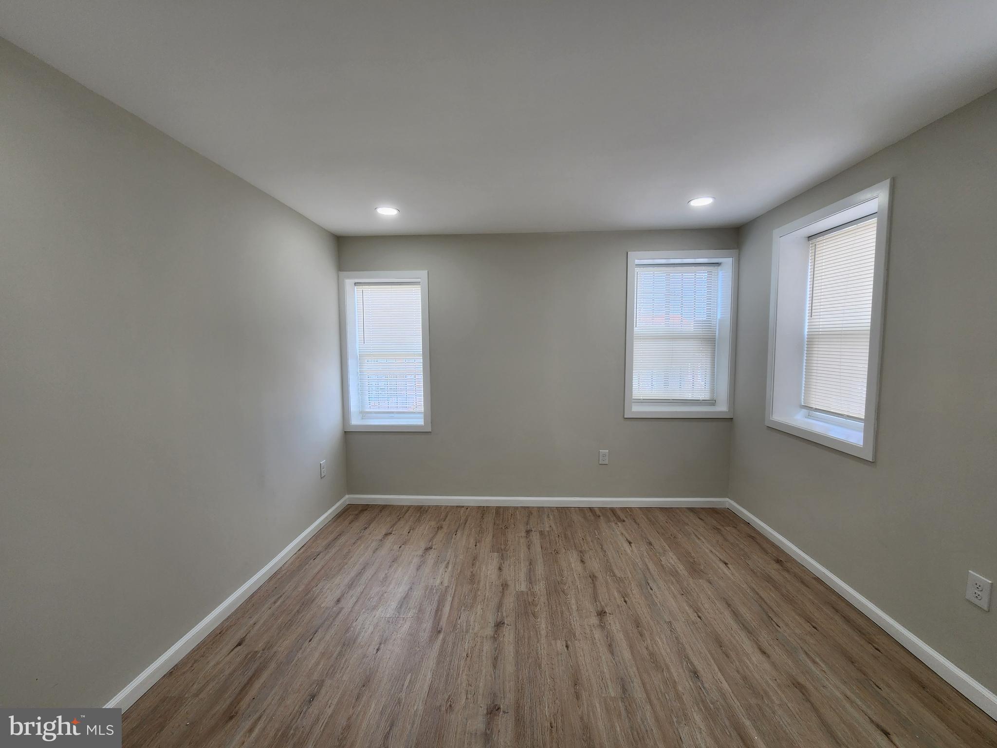 MIDDLE EAST - Commercial Sale